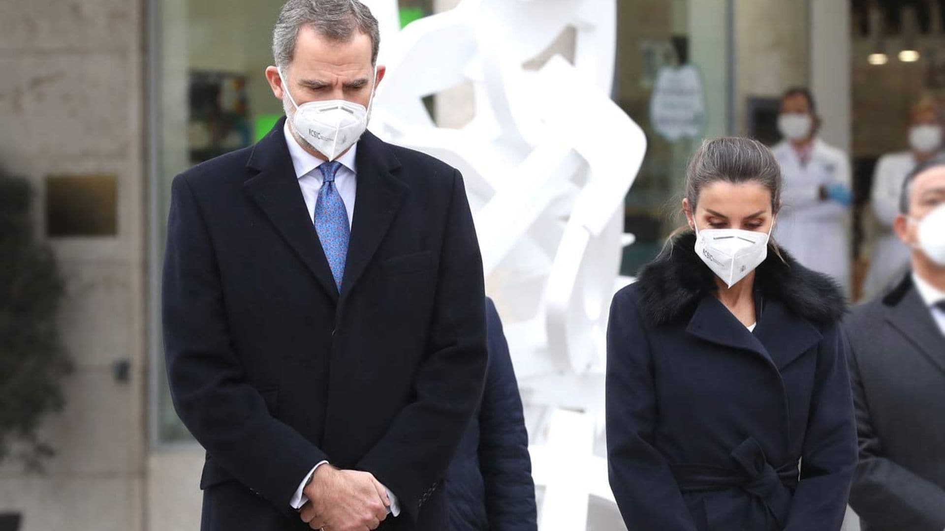 Los Reyes homenajean a los sanitarios fallecidos durante la pandemia