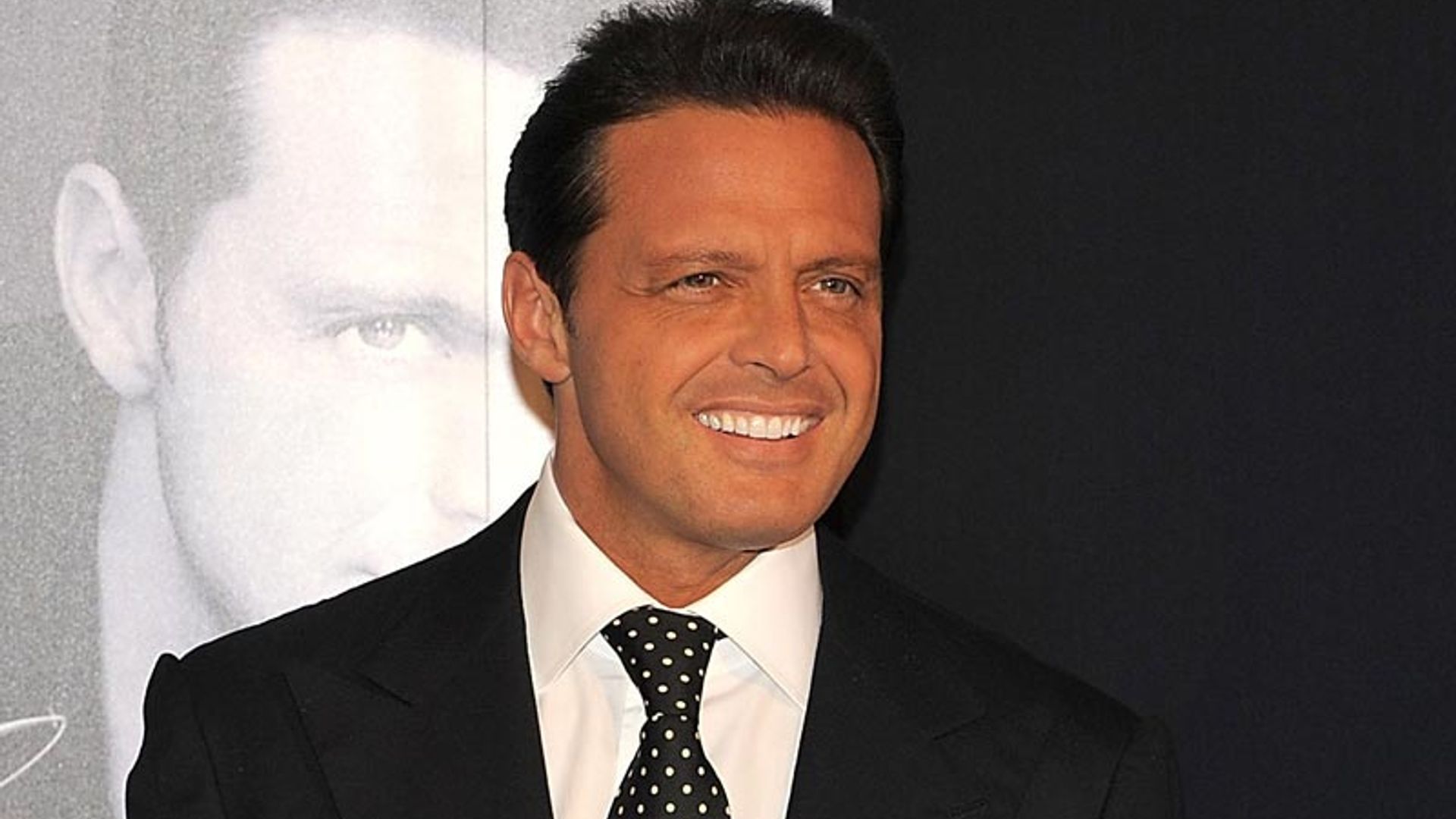 La justicia de Estados Unidos emite una orden de arresto contra el cantante Luis Miguel