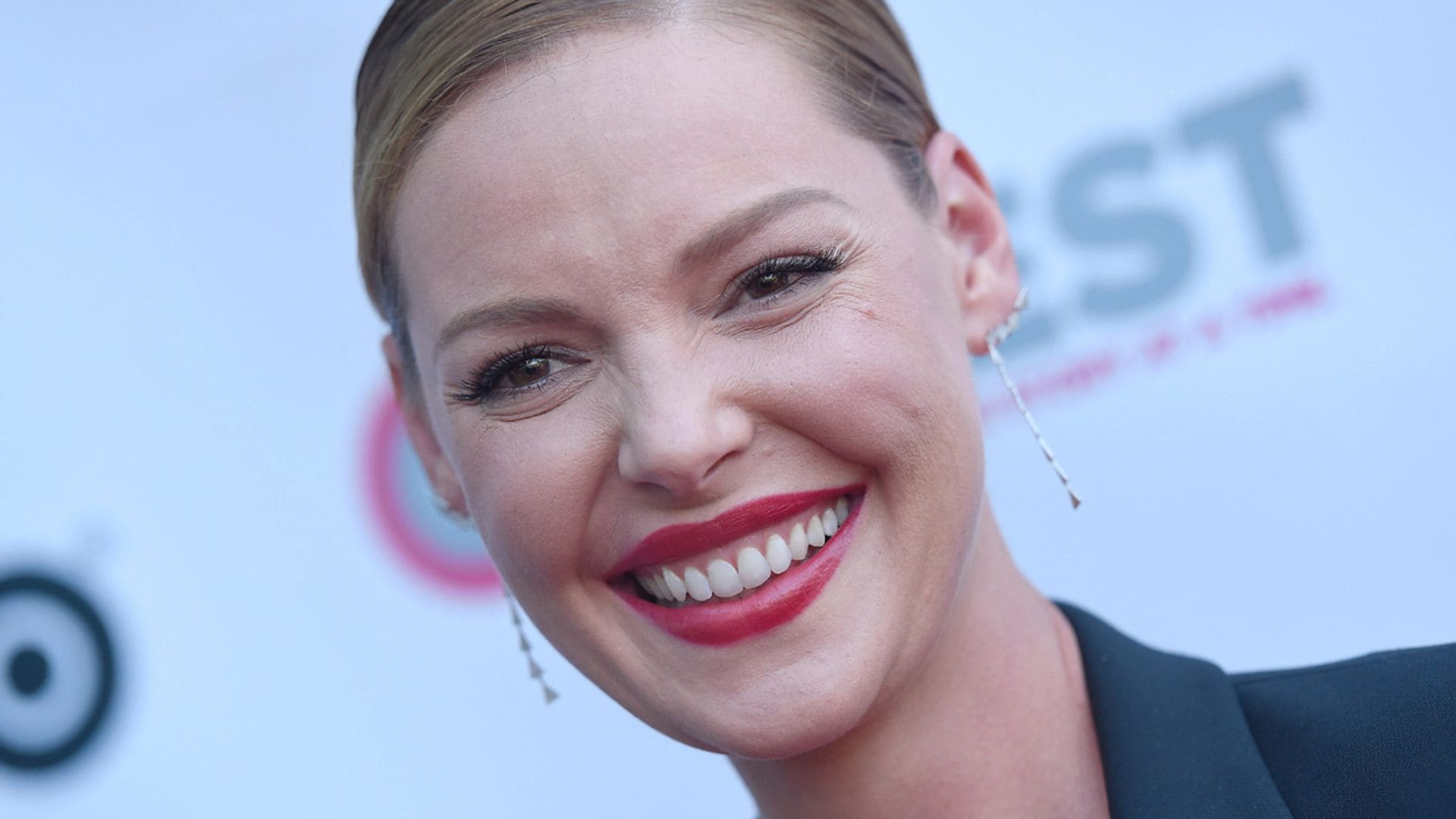 Katherine Heigl pasa por el quirófano: 'Gracias por salvarme el cuello'