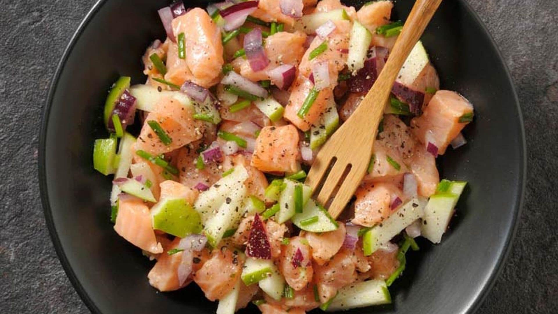 Tartar de salmón con manzana