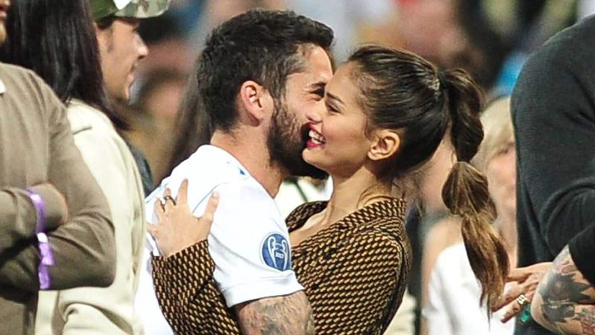 Isco Alarcón y Sara Sálamo, puro romanticismo en el campo de juego