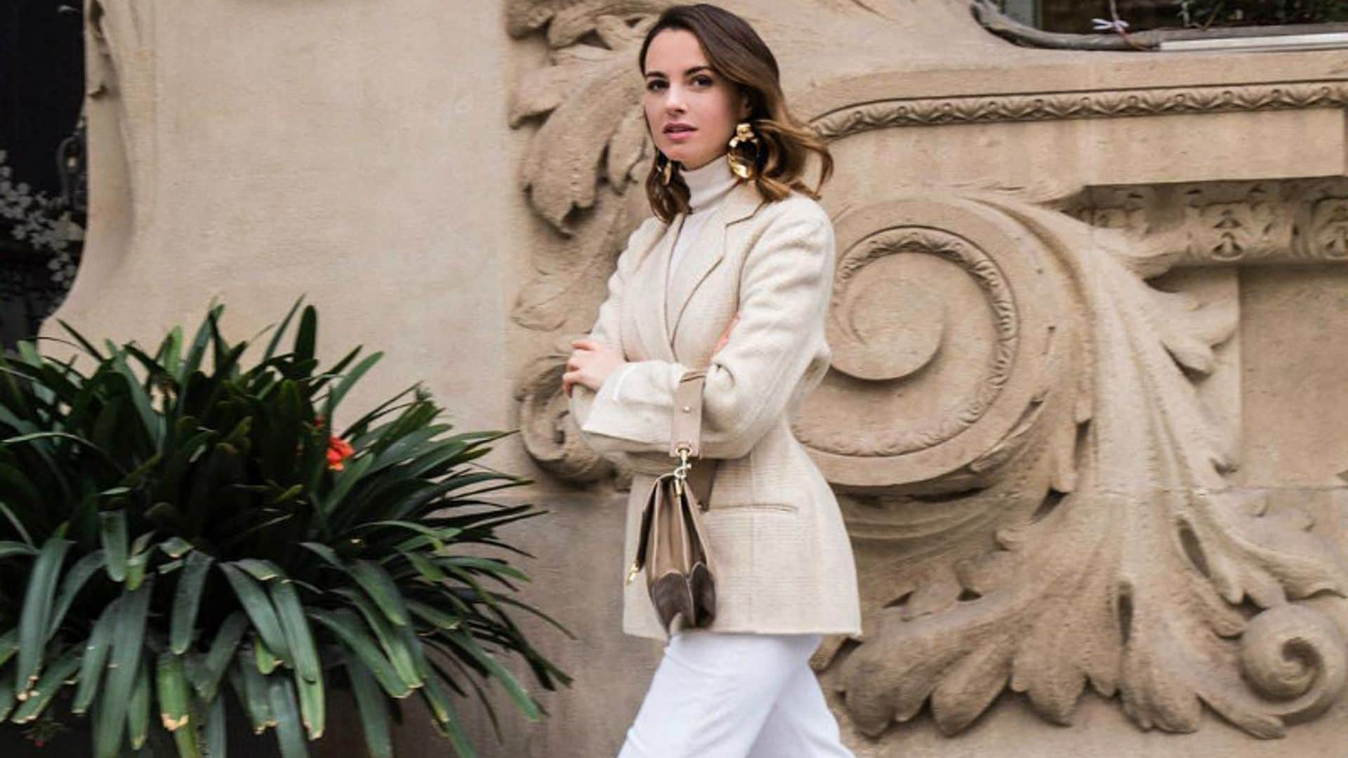 ¿Sin ideas para tus looks de oficina? Acierta combinando blanco y beige