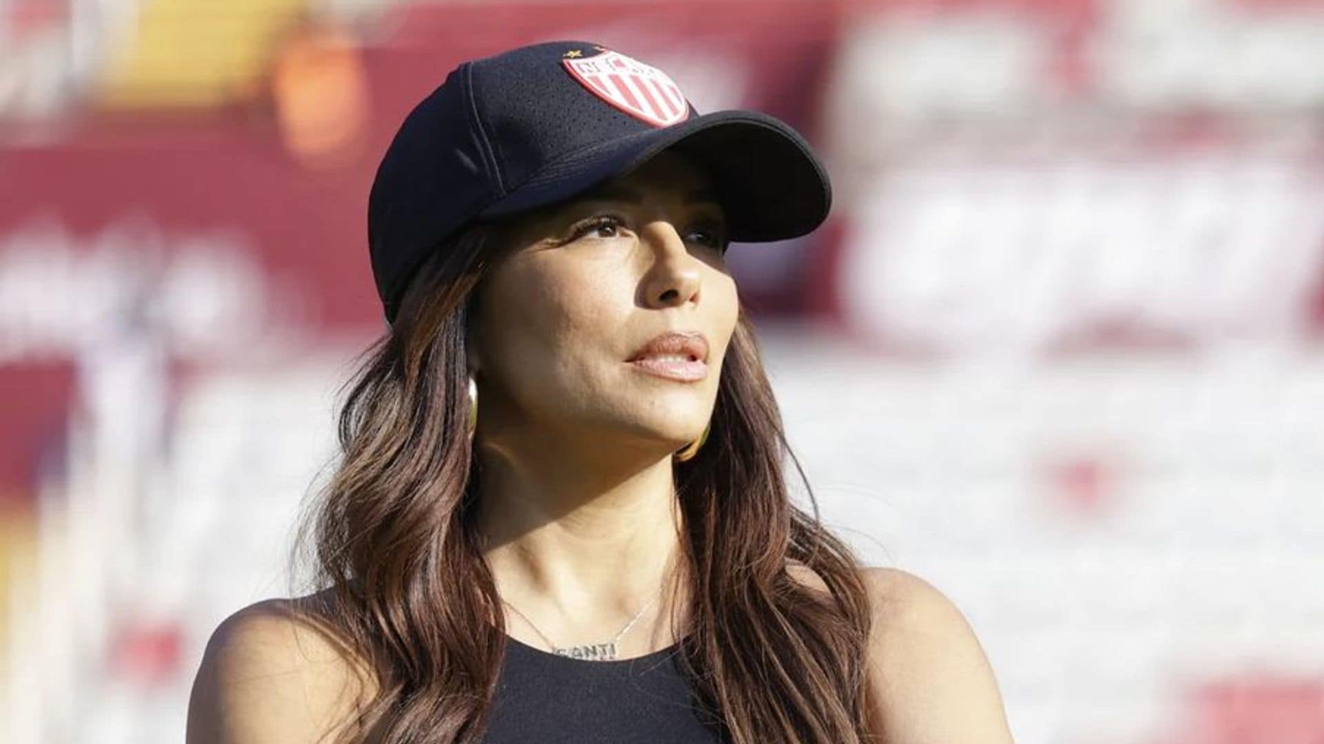 La emocionante visita de Eva Longoria al estadio del Necaxa: 'Mi querido equipo'