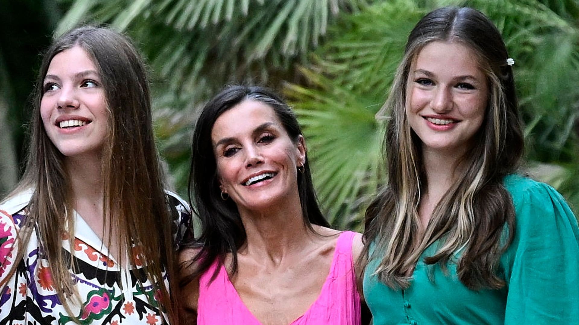 Doña Letizia, la reina que más defiende a las mujeres y ha convertido a sus hijas en jóvenes feministas