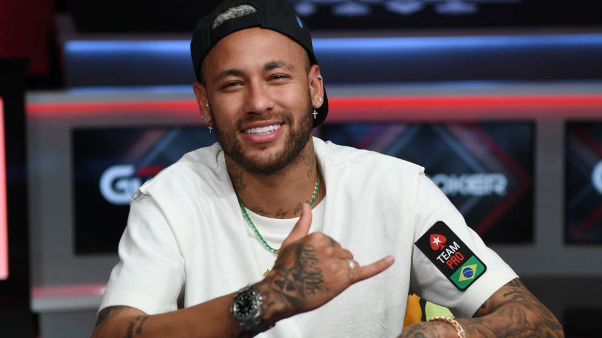 Optimista y acompañado de su bebé, Neymar comparte la parte dolorosa de su recuperación