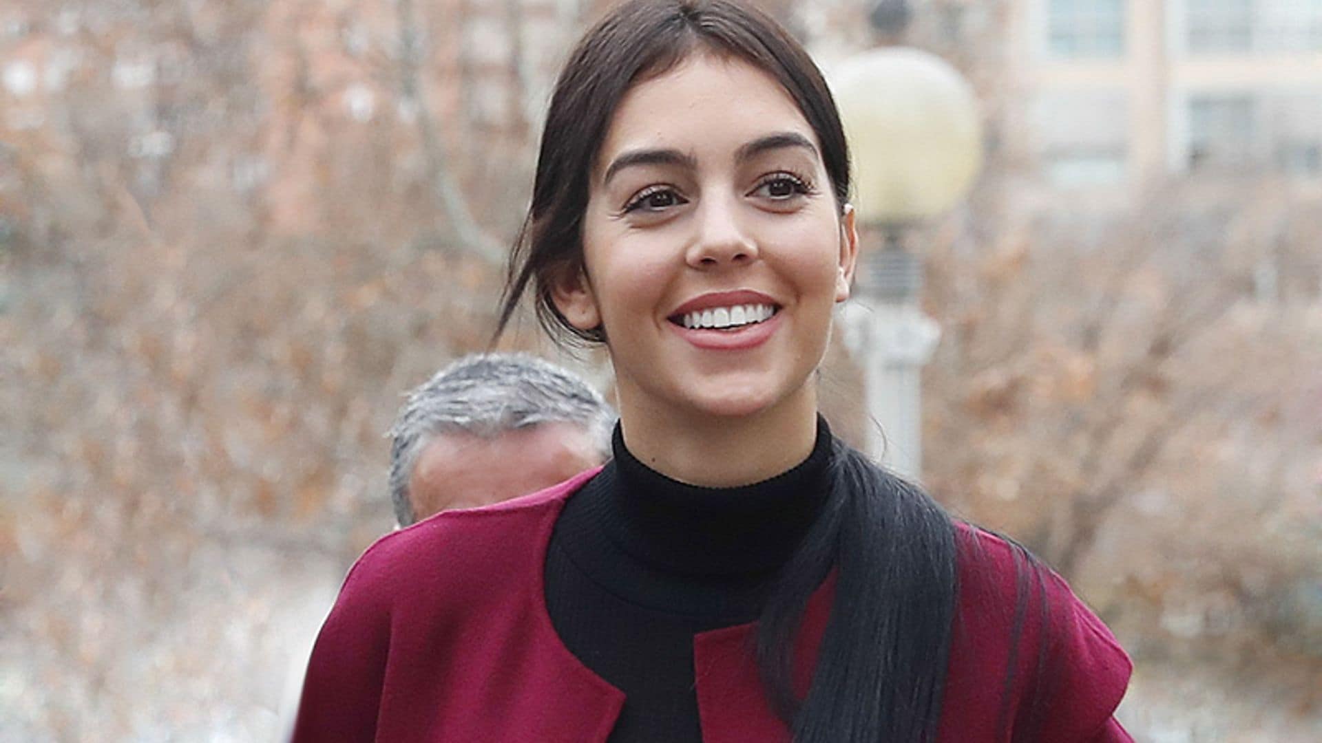 Georgina Rodríguez utiliza el producto favorito de las 'celebrities' para blanquear sus dientes