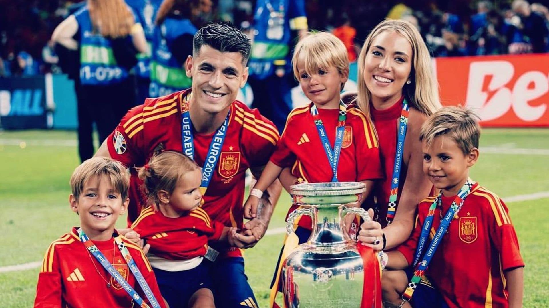 Álvaro Morata y Alice Campello celebran con sus hijos el triunfo de la Selección española en la Eurocopa 2024