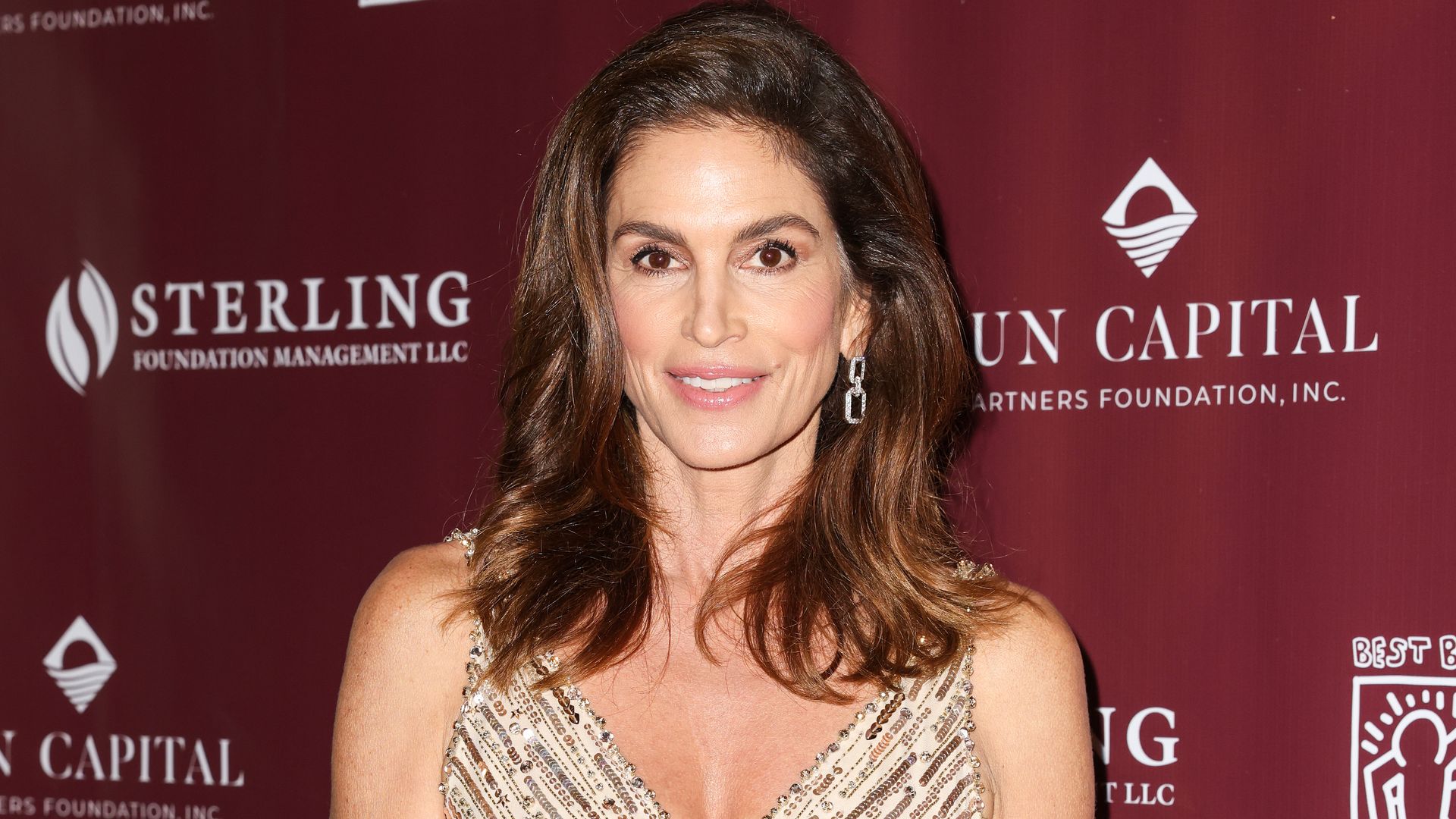 Este es el secreto de Cindy Crawford para unas cejas perfectas