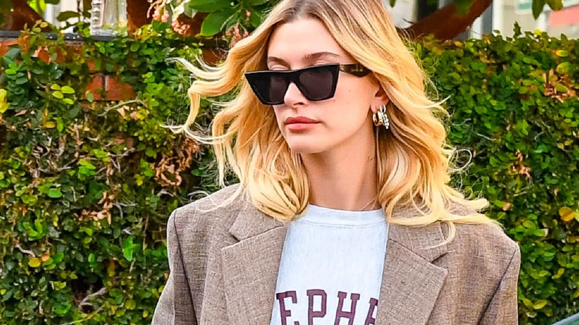 ¿Está pensando Hailey Baldwin en recuperar este drástico corte de pelo?