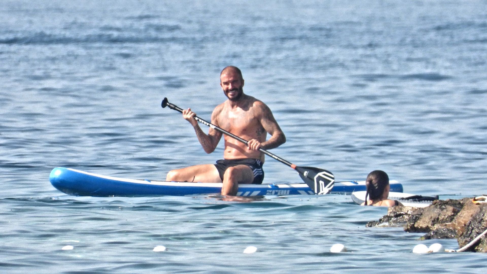 David Beckham y su hijo Cruz, divertida jornada marítima en plenas vacaciones familiares en Croacia