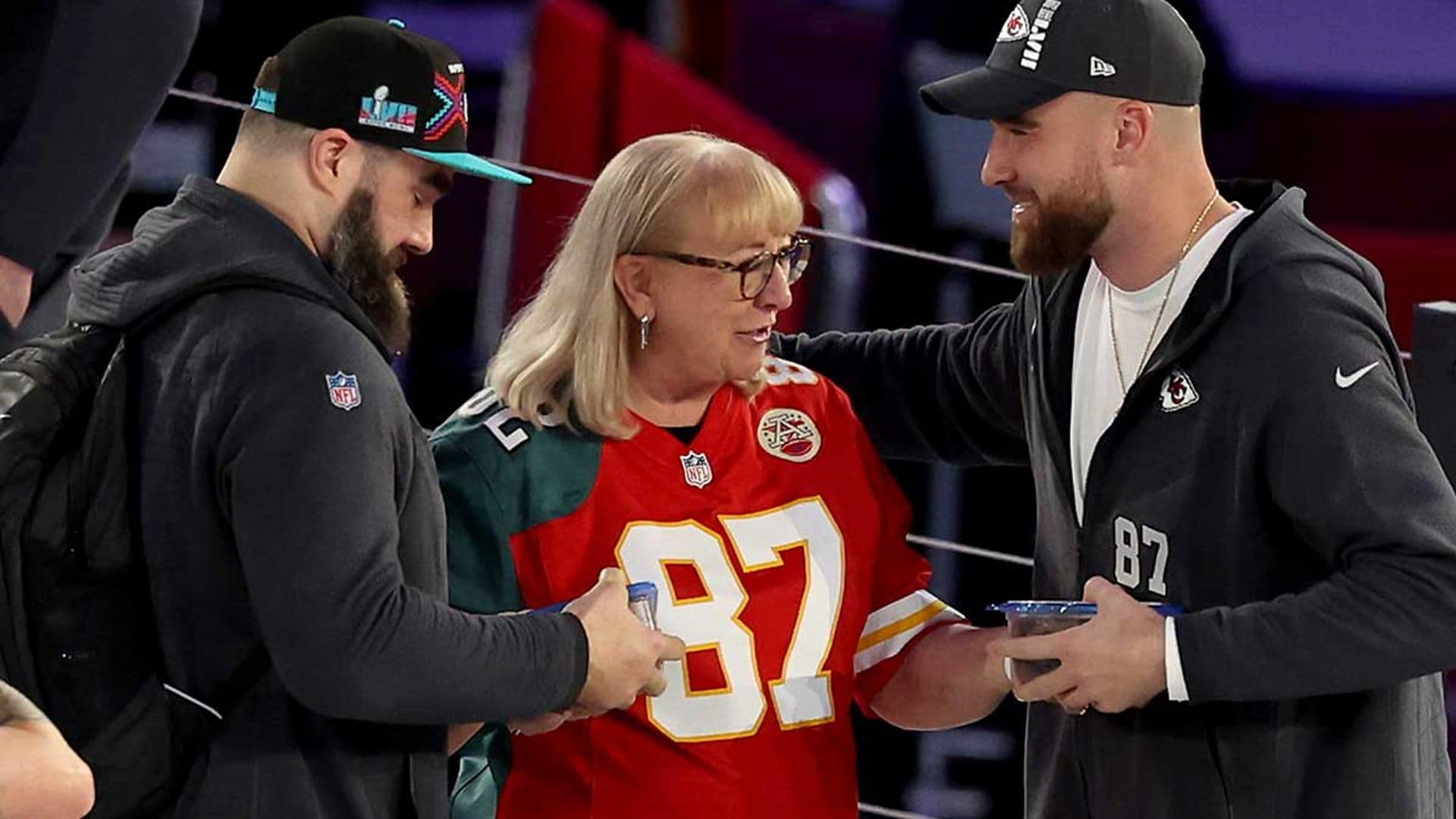 Jason y Travis Kelce, los hermanos que harán historia enfrentándose en el Super Bowl