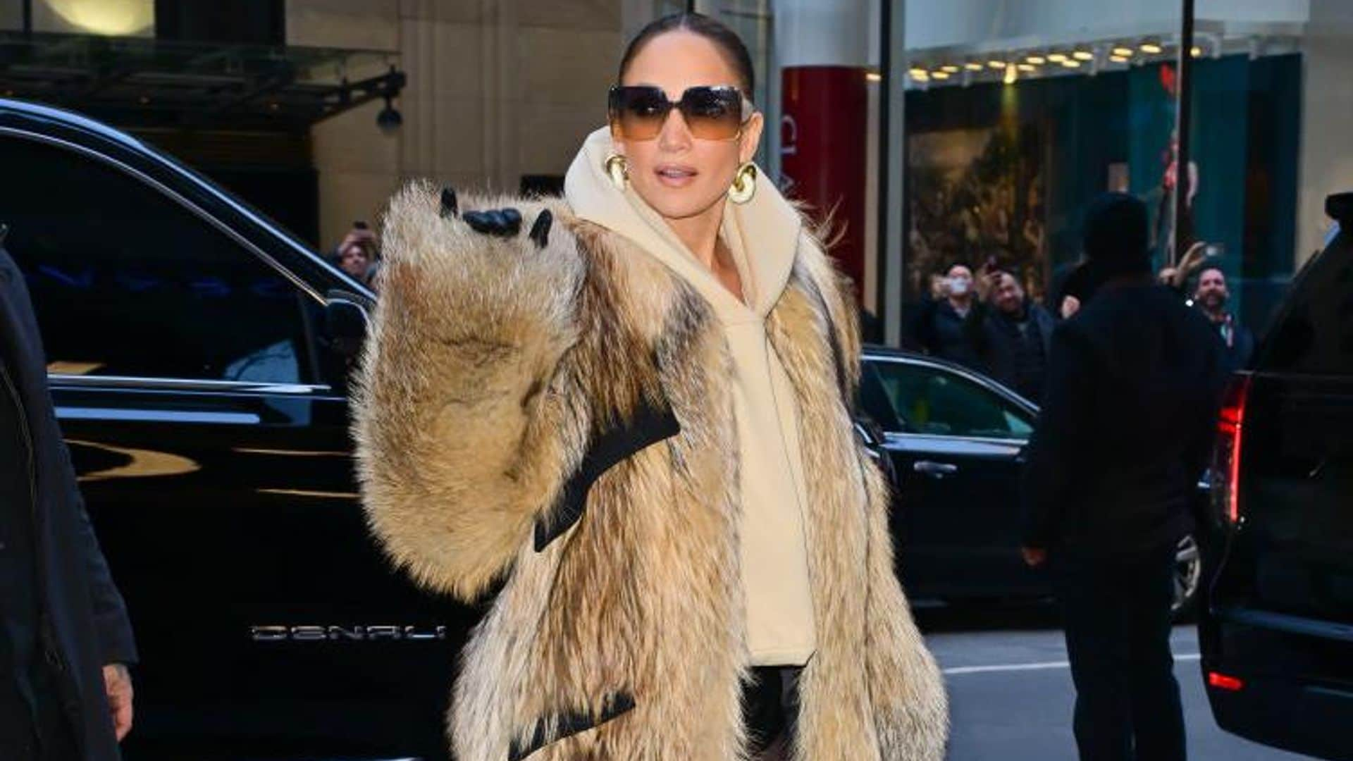 Jennifer Lopez domina la tendencia ‘no pants’ en Nueva York