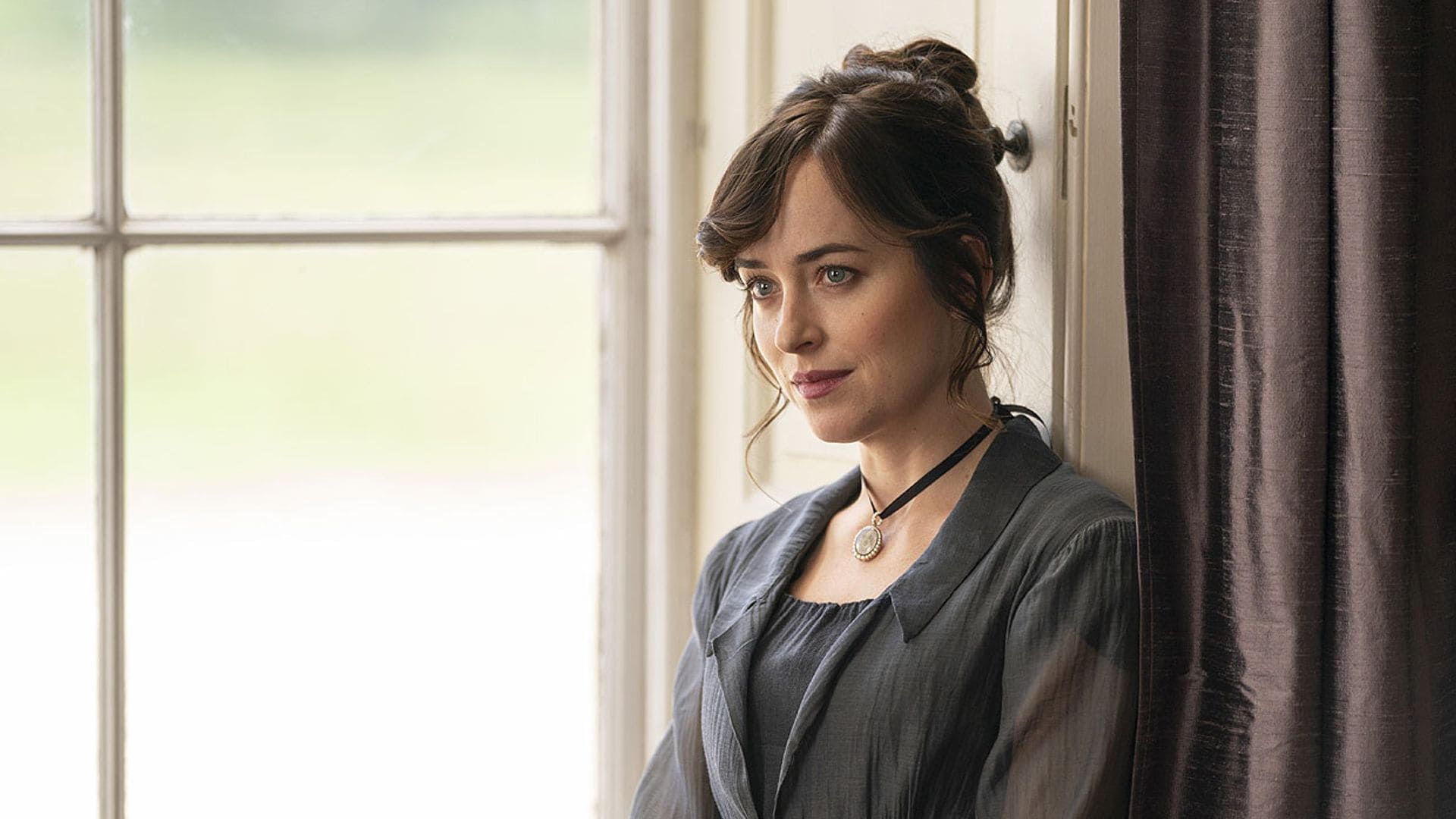 Todos los detalles de 'Persuasión' la adaptación del clásico de Jane Austen del que Dakota Johnson es protagonista