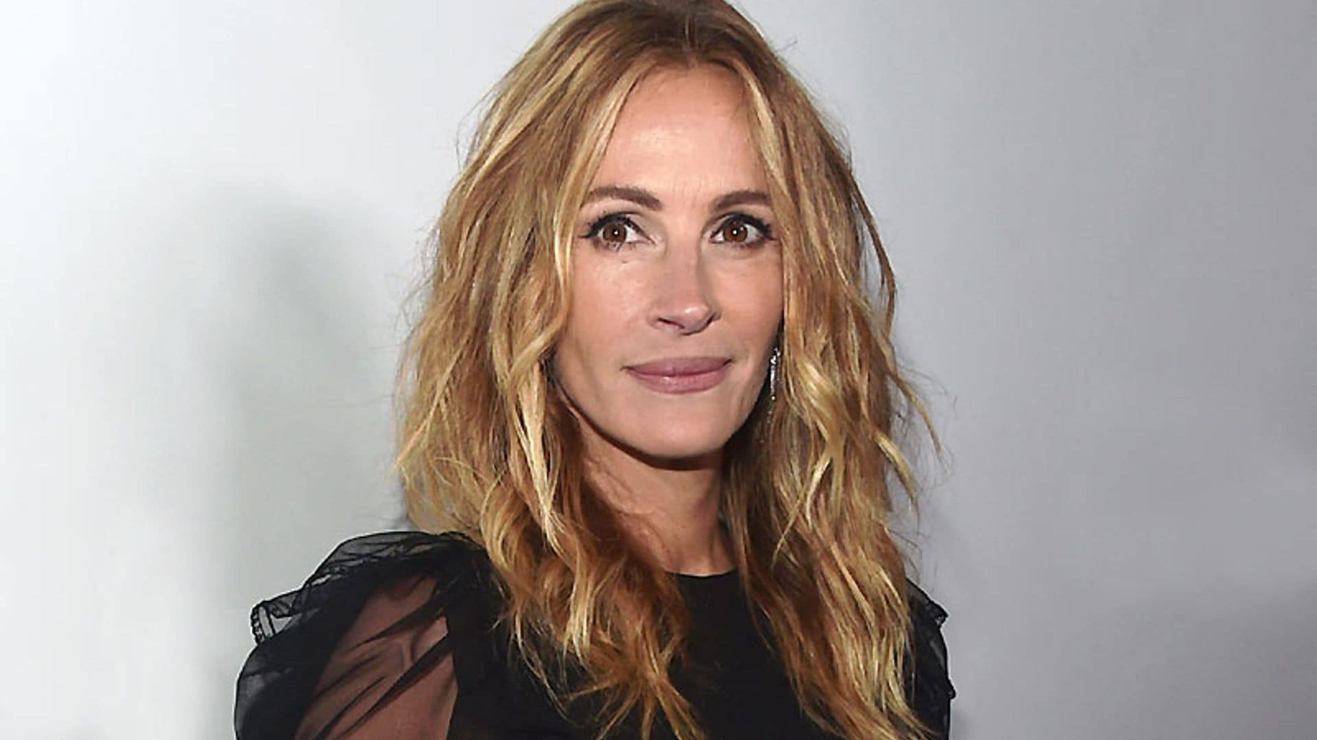 El inesperado truco casero de Julia Roberts para mantener su piel hidratada a los 50