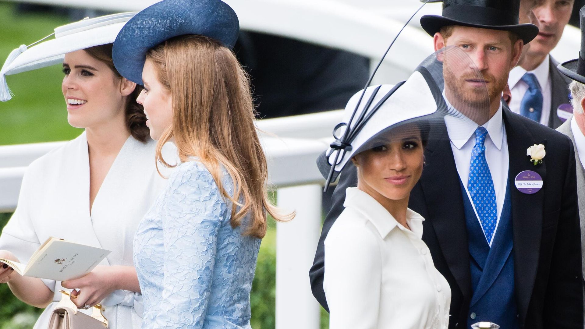 Meghan Markle, el príncipe Harry y la princesa Eugenia felicitan a Beatriz por su boda
