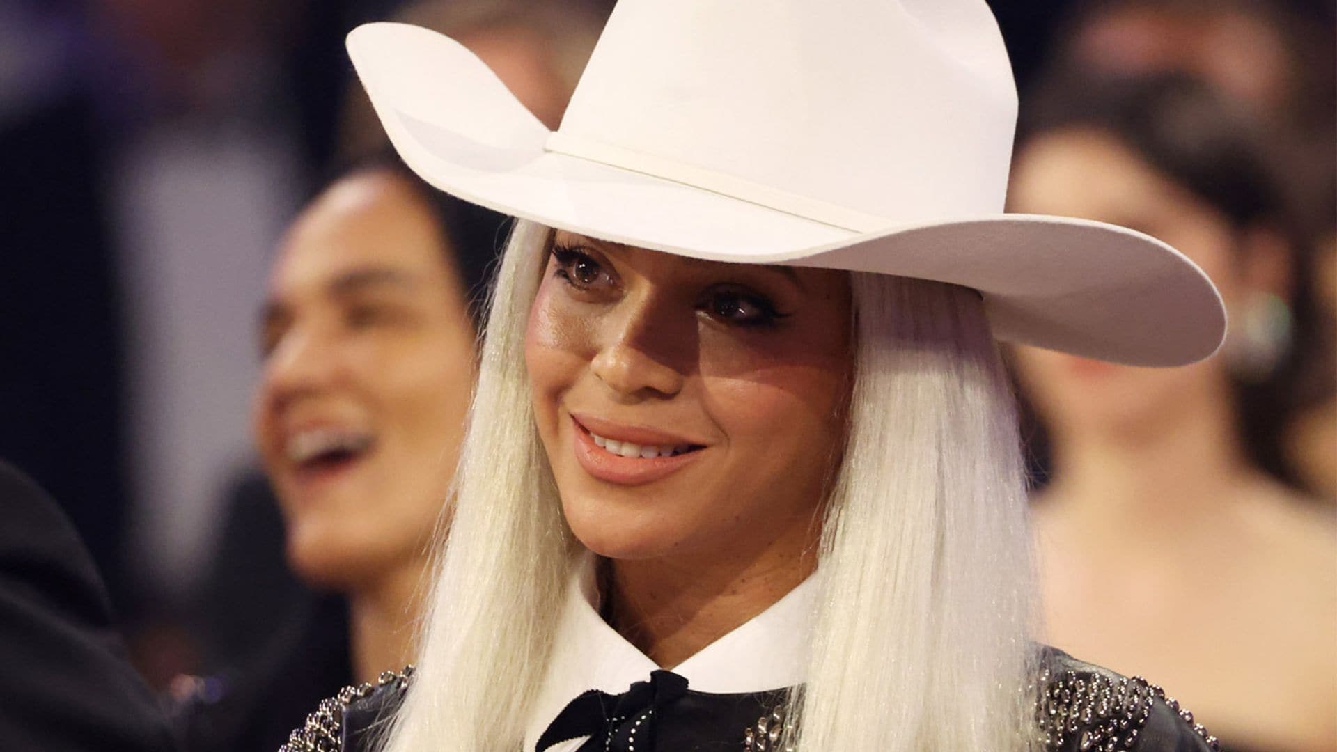 Beyoncé arrasa en los Grammy 2024 con una icónica reinterpretación de la estética 'cowgirl'