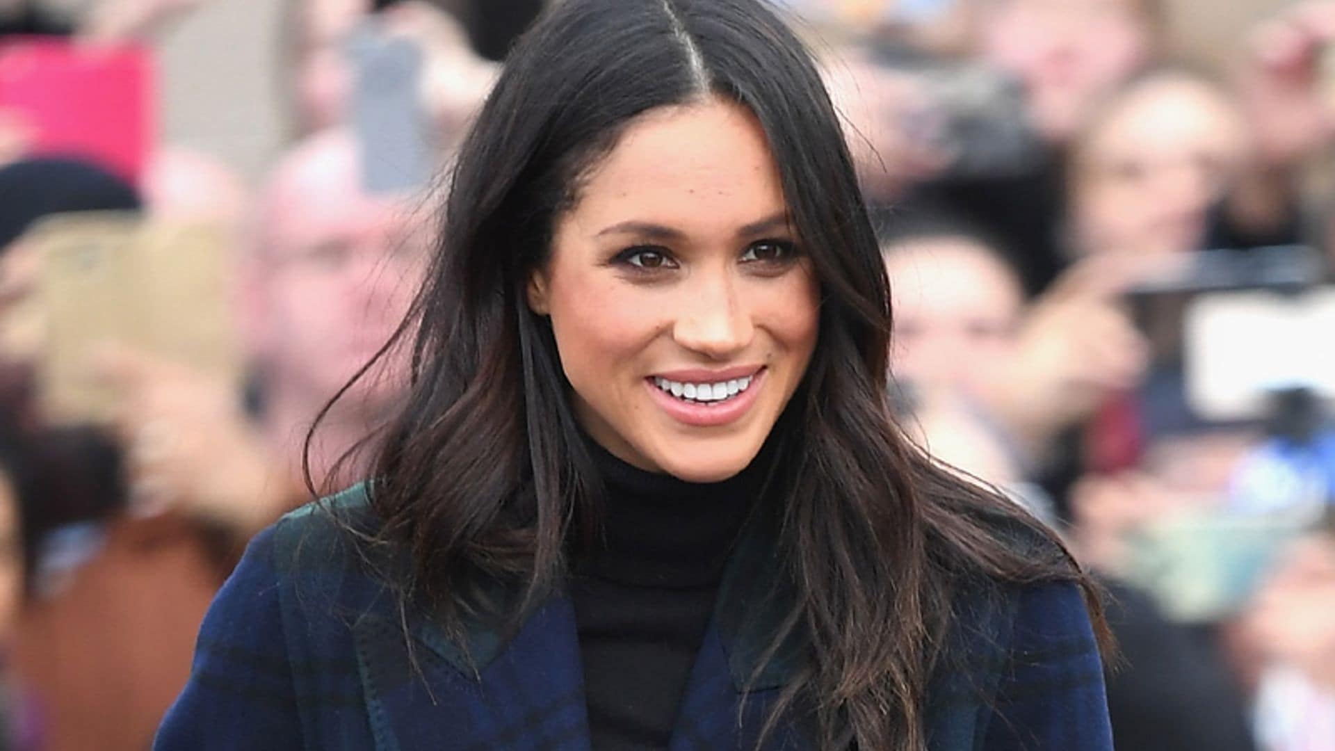 Meghan Markle estrena abrigo en un look cargado de simbolismo