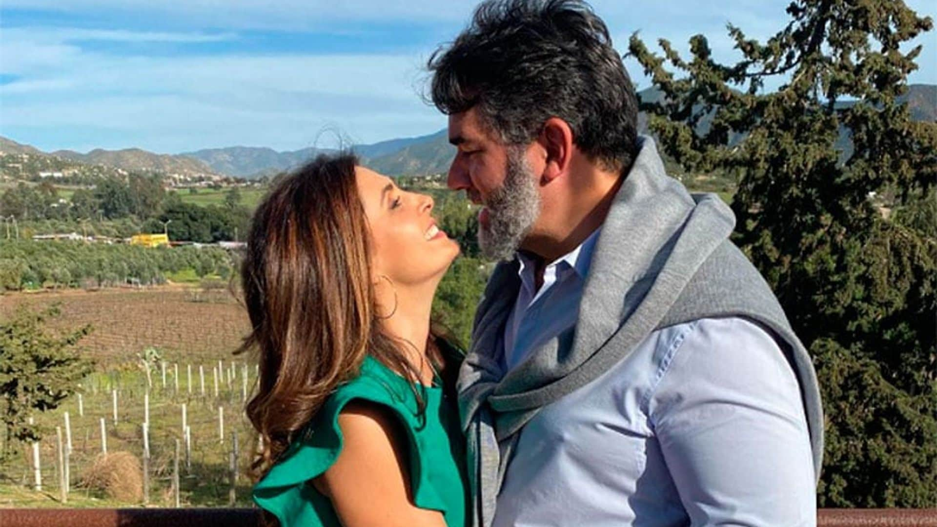 Mayrín Villanueva celebra sus 50 años, cobijada por el amor de su familia |  ¡HOLA!