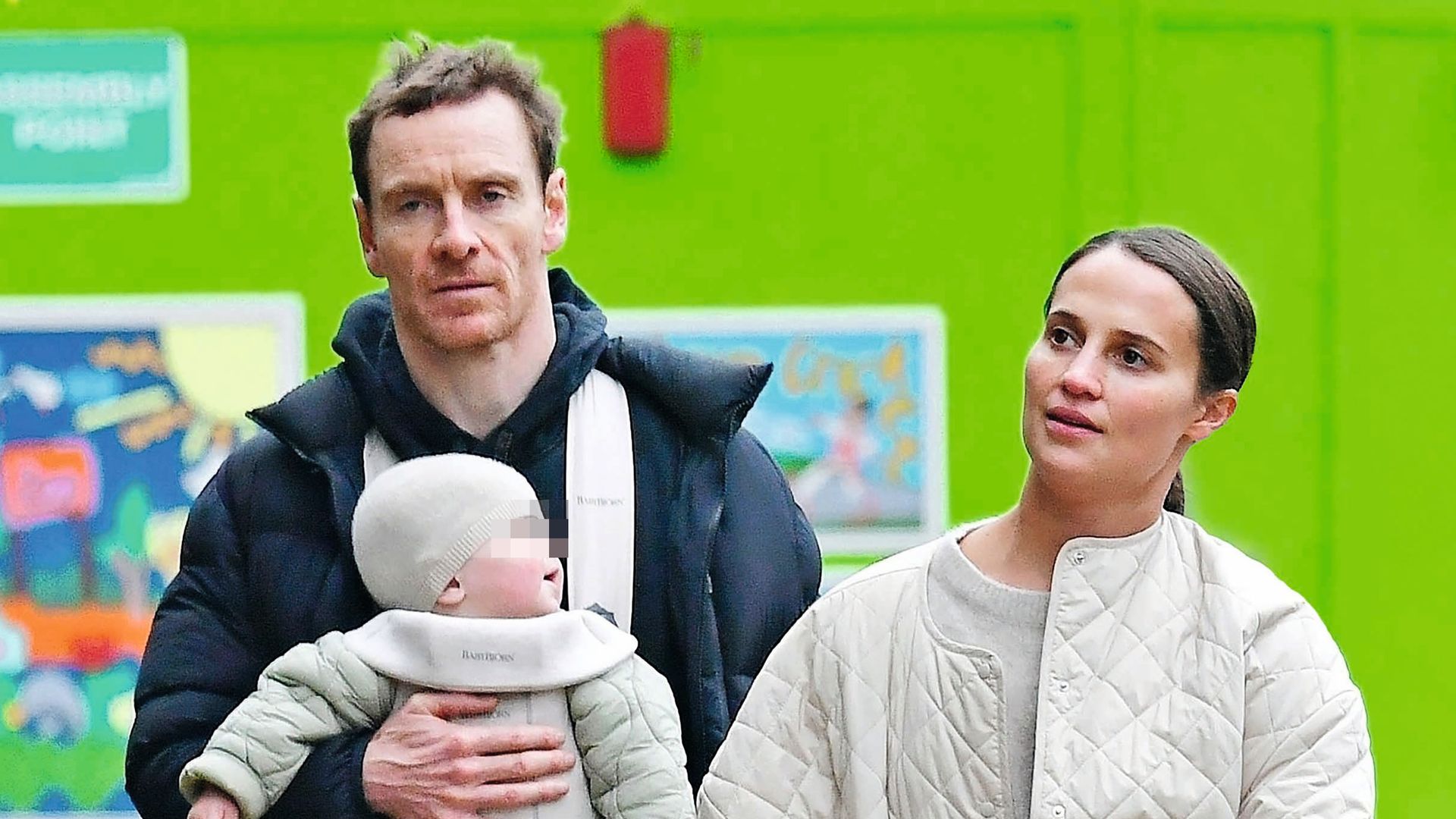 Michael Fassbender: las fotografías que prueban que ser papá agota hasta las estrellas de Hollywood