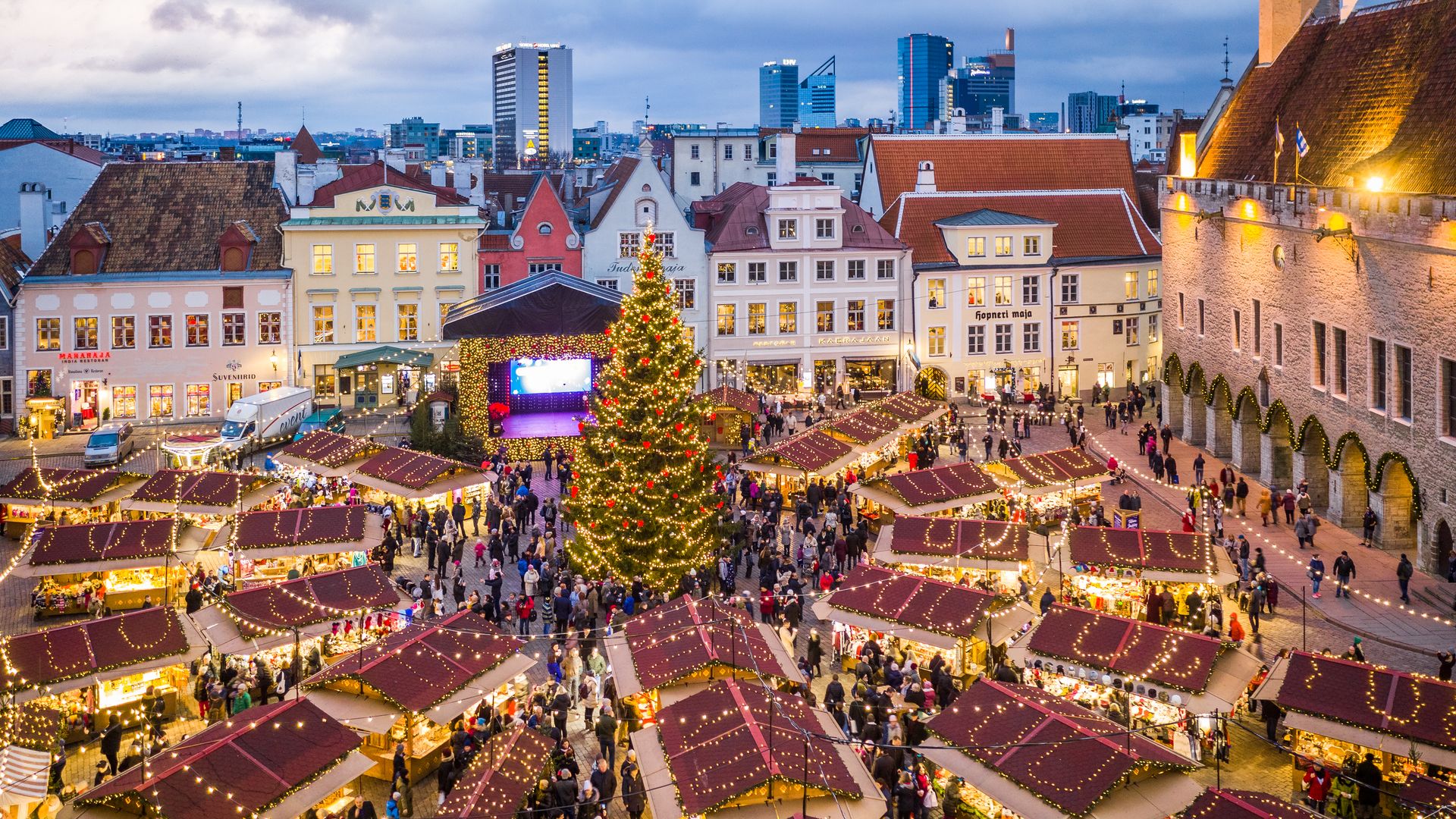 Diciembre en Tallin, mucho más que un mercado de Navidad