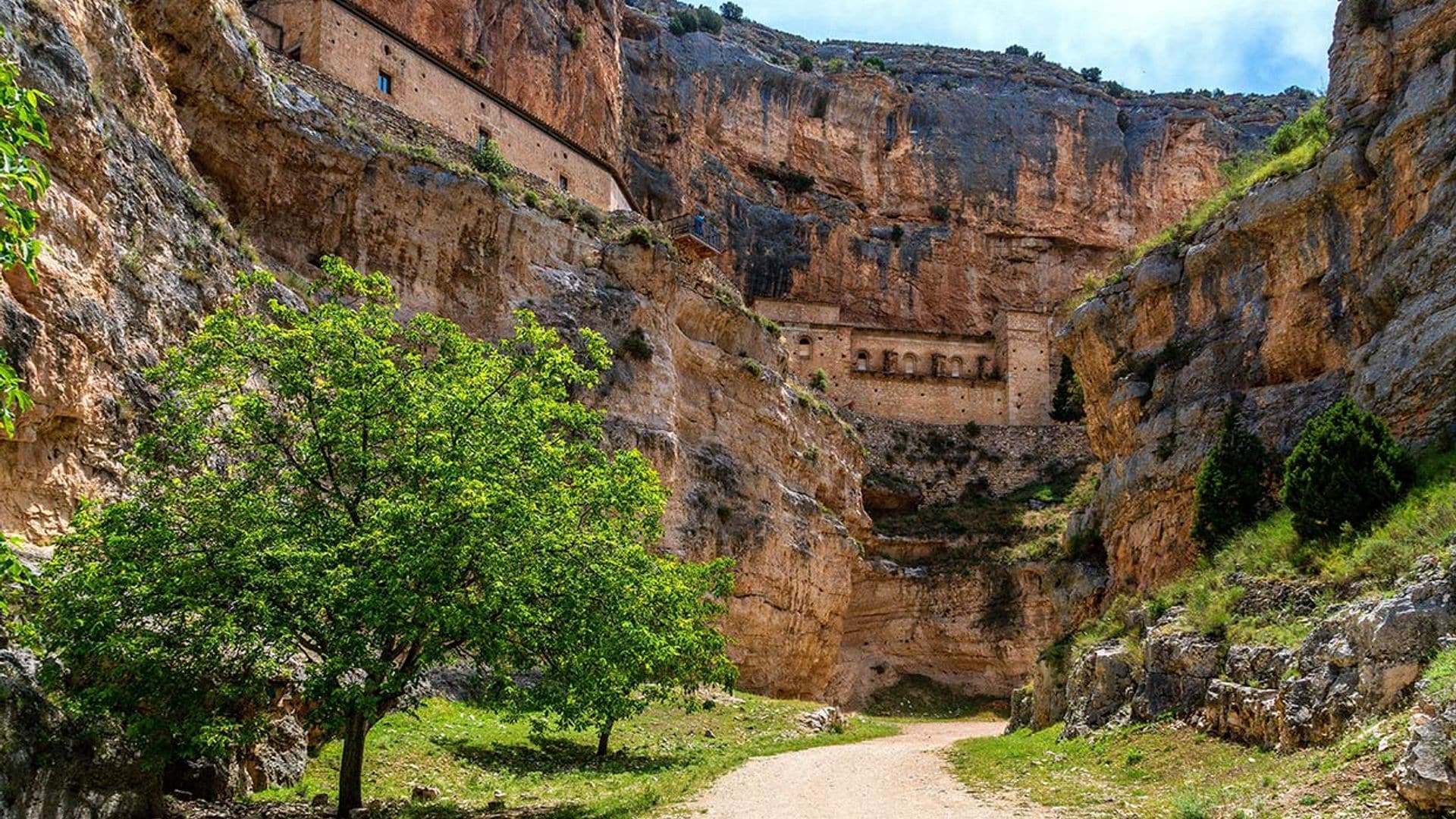 Entre cañones, buitres y villas termales por tierras de Zaragoza