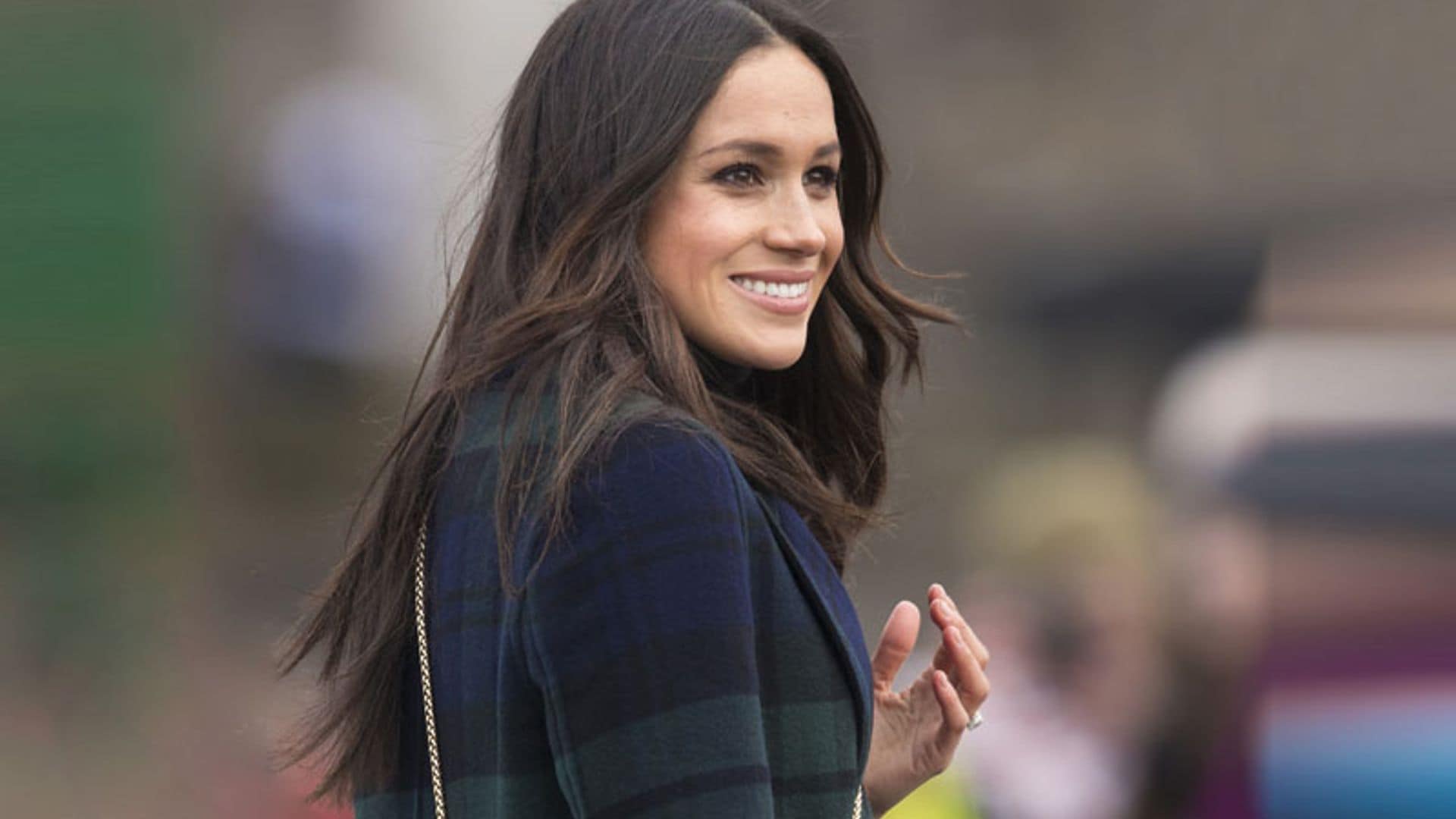 Está pasando: Meghan Markle ha cambiado la forma de llevar el bolso