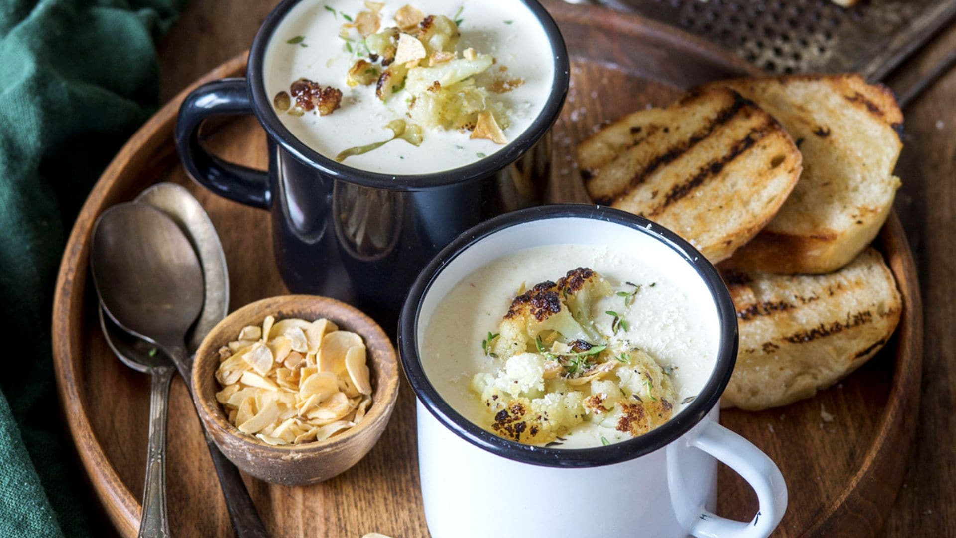 Crema de coliflor con parmesano