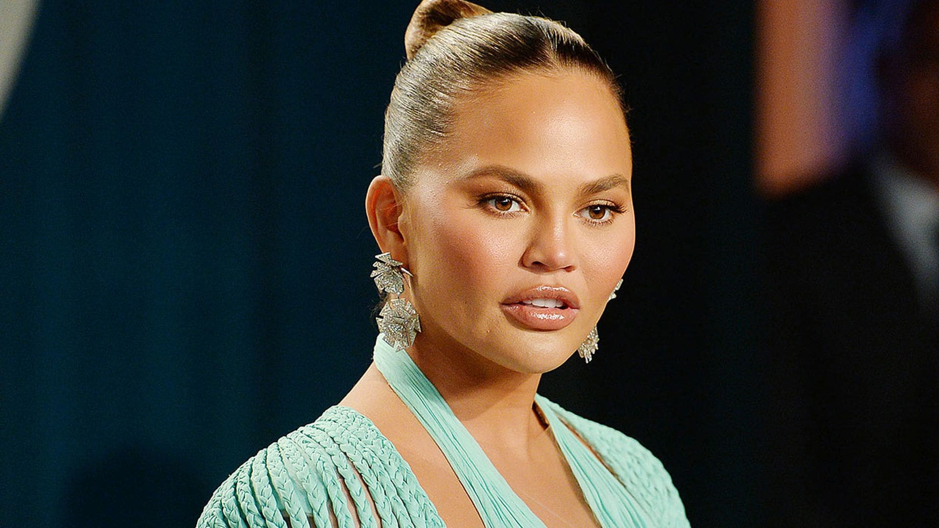 Chrissy Teigen, ingresada después de haber sufrido complicaciones durante su embarazo