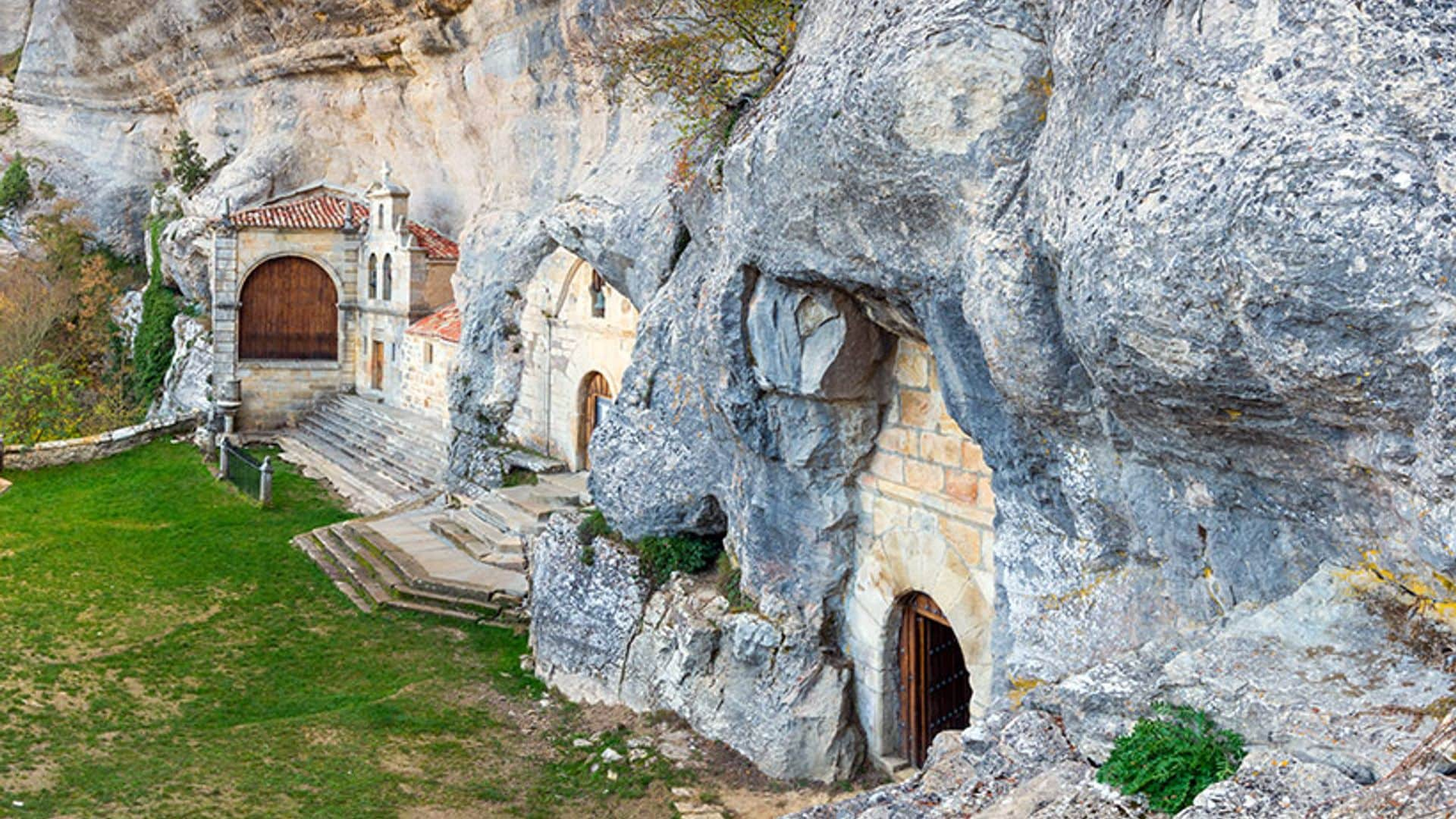 Cueva y ermita de ojo Guareña, el mejor descubrimiento en Burgos