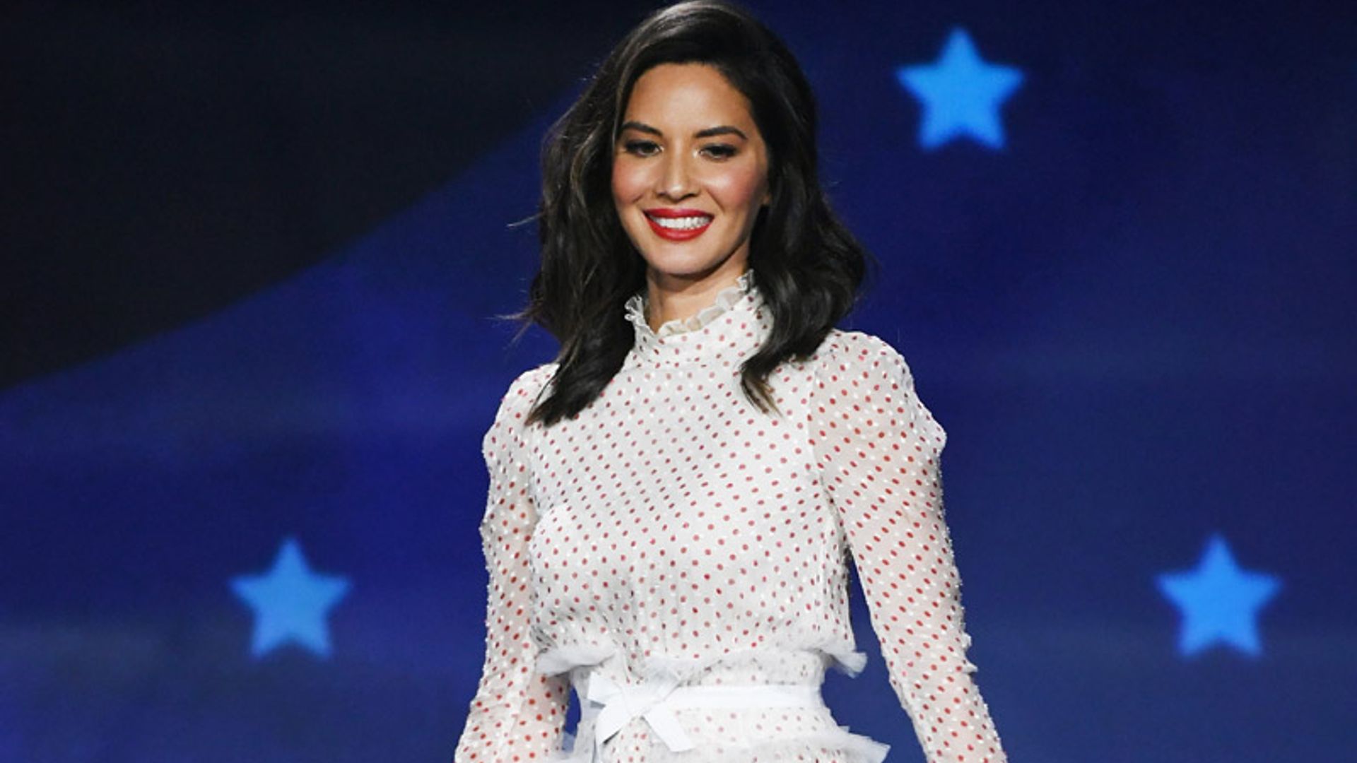 Así es el vestidor de Olivia Munn, la actriz camaleónica que no se resiste a las tendencias