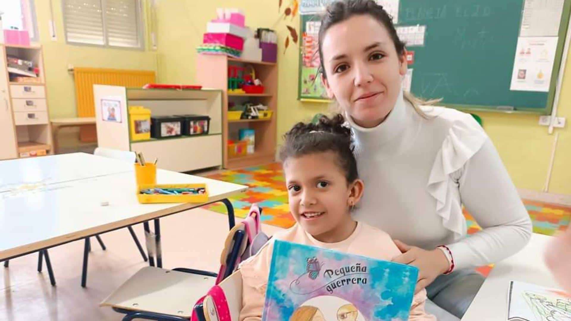 La fortaleza de Julia y su hija Laia, una niña de 7 años con síndrome de Noonan