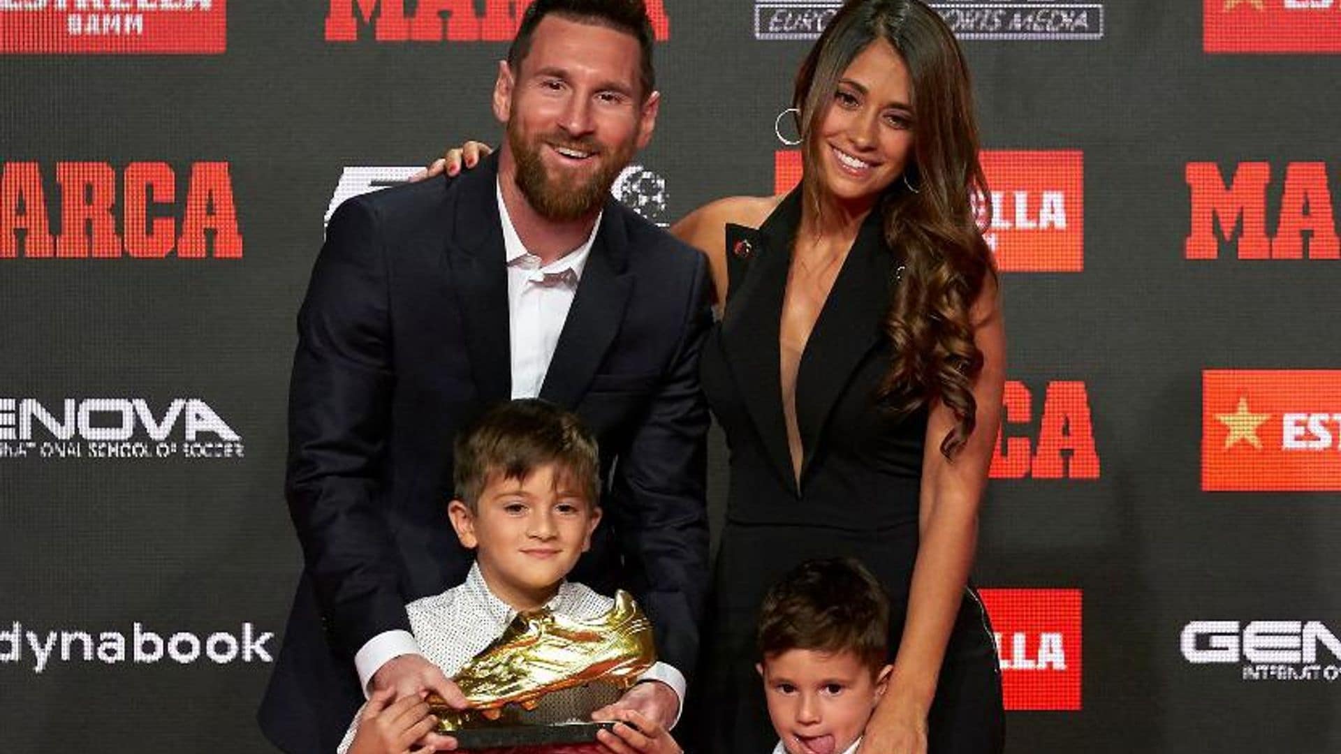 Leo Messi recibe su sexta Bota de Oro y sus hijos le roban el show