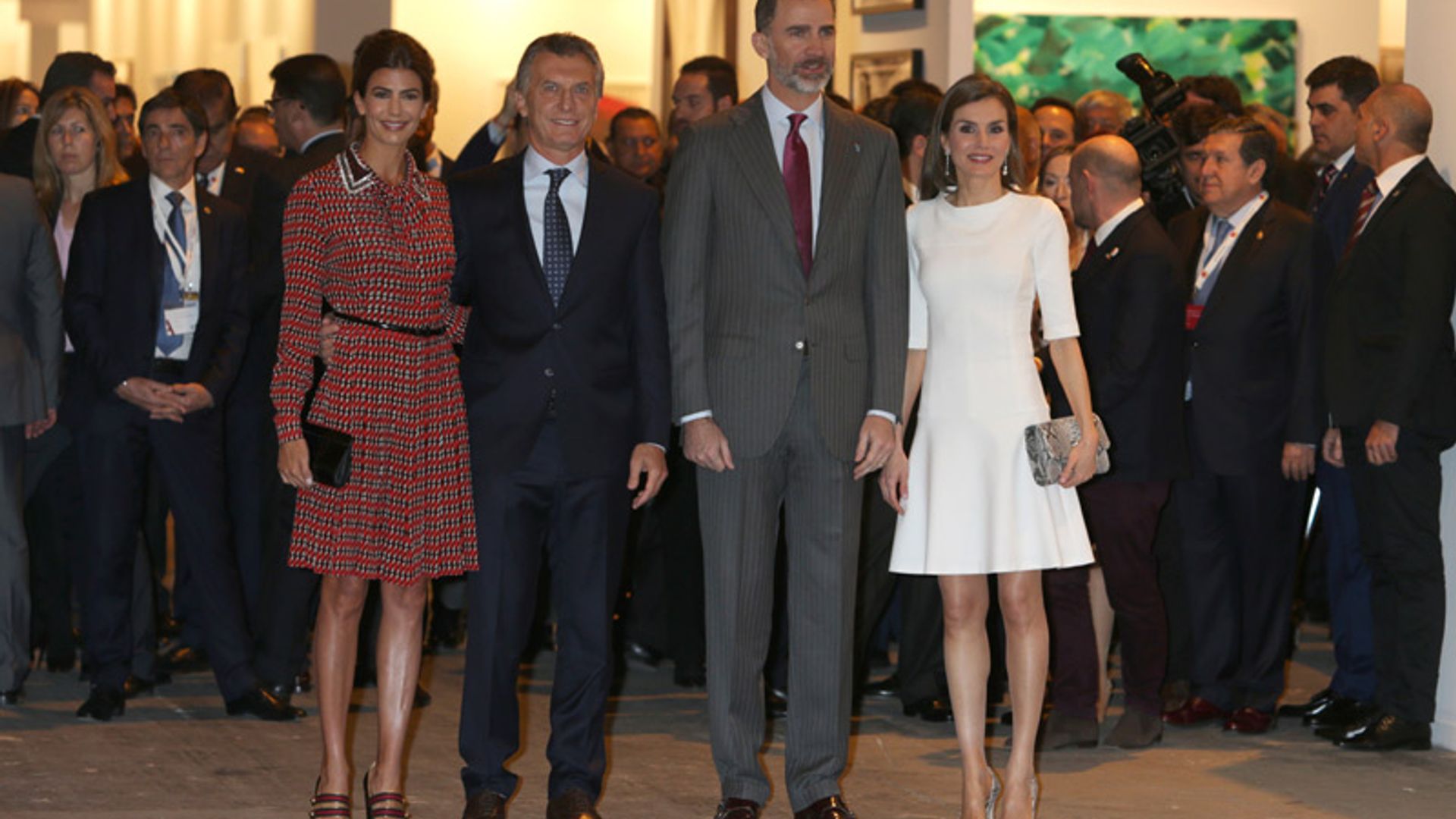 Los Reyes disfrutaron de ARCO junto al Presidente y la Primera Dama de Argentina mientras se decidía el futuro de Urdangarin