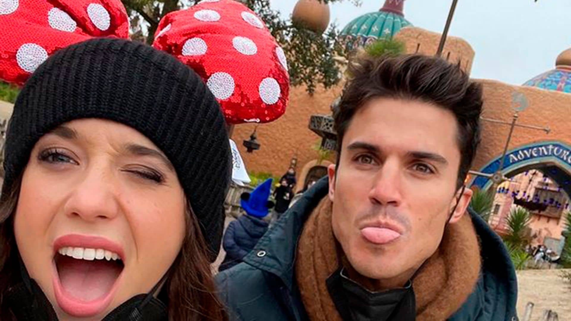 El mágico fin de semana de Álex González y María Pedraza disfrutando de su amor en Disneyland París