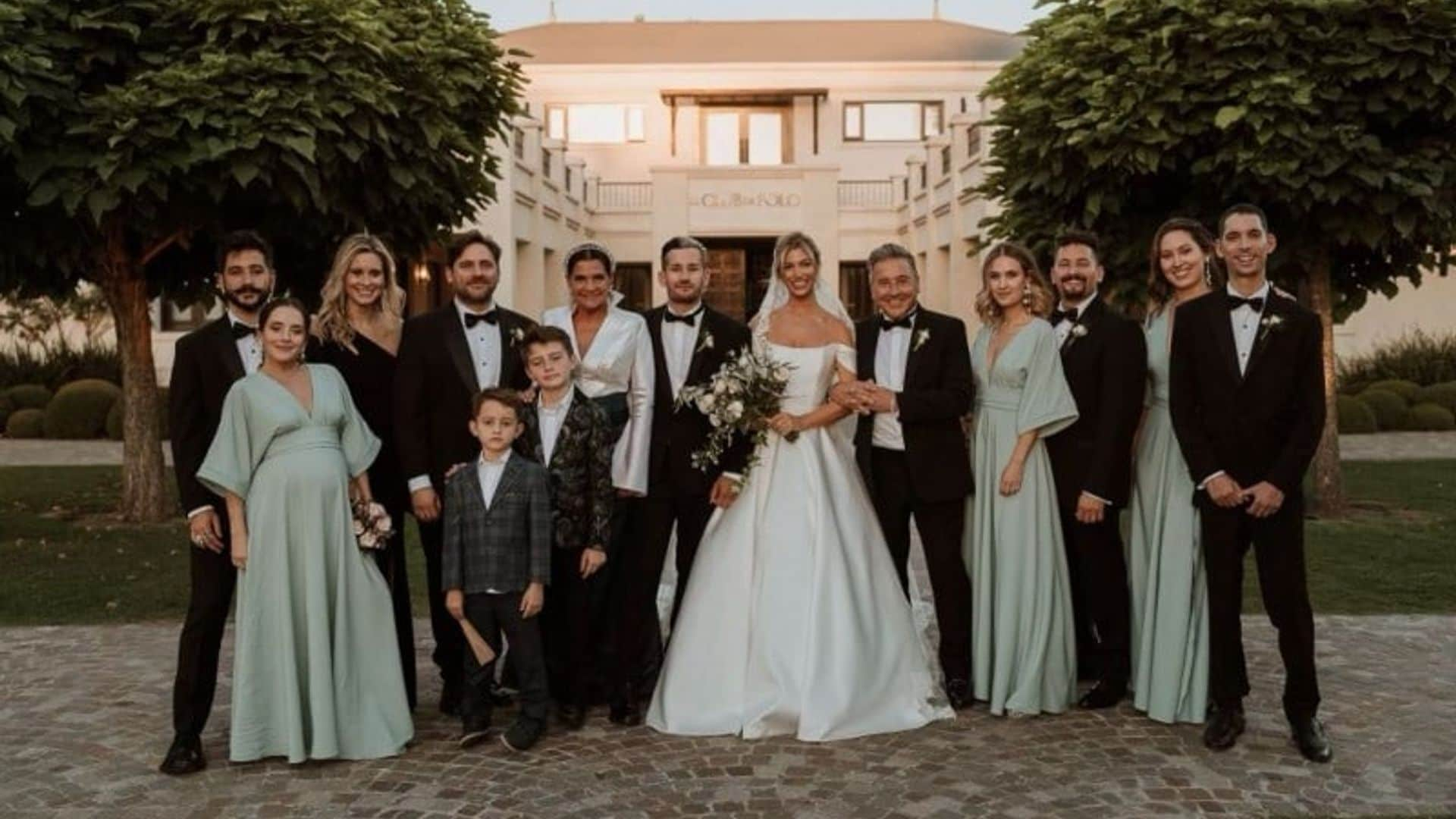 Camilo, Evaluna y Mau Montaner, los padrinos más especiales de Ricky y Stefi en su boda