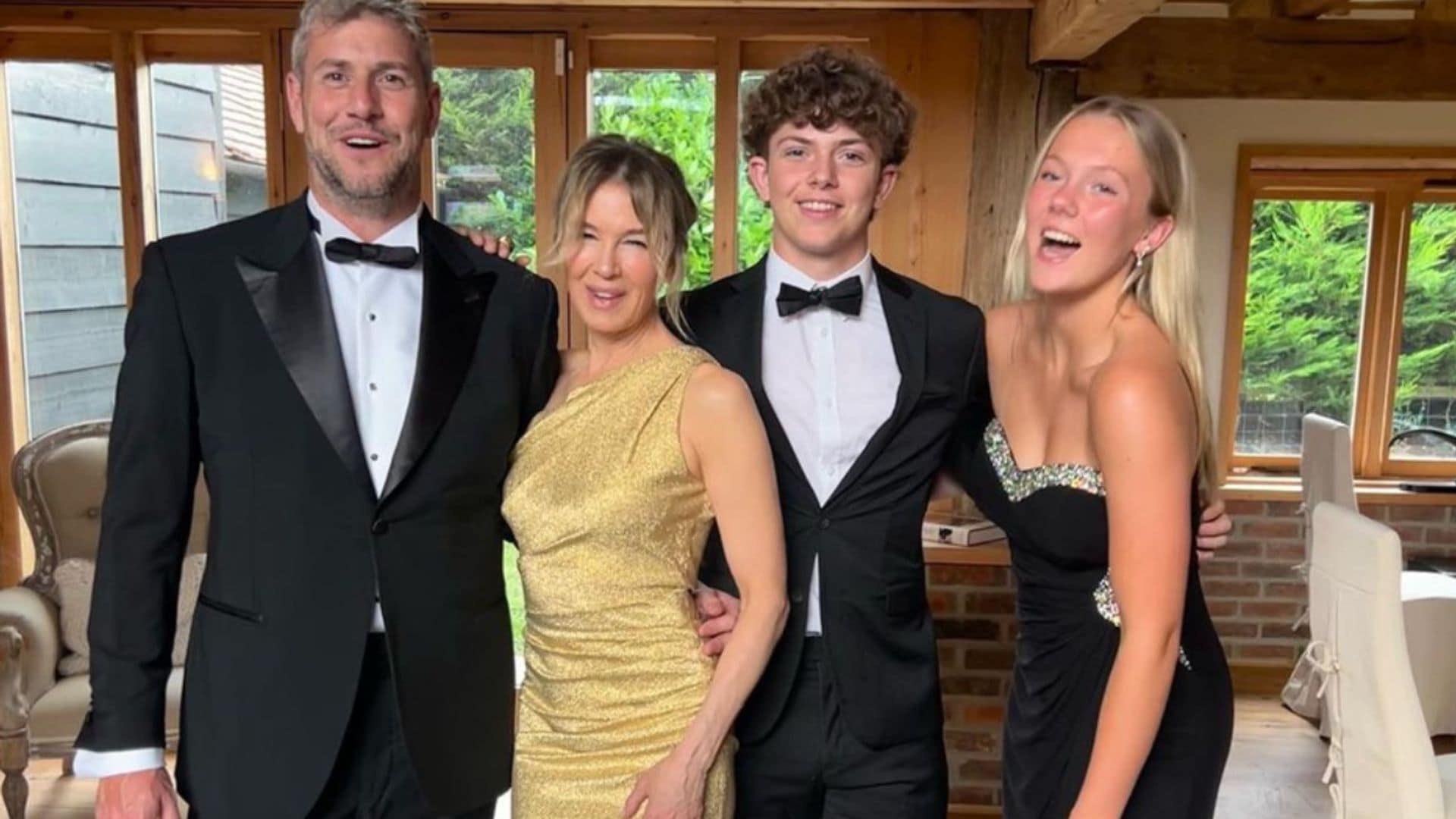 La imagen más familiar de Renée Zellweger con su novio y los hijos adolescentes del presentador