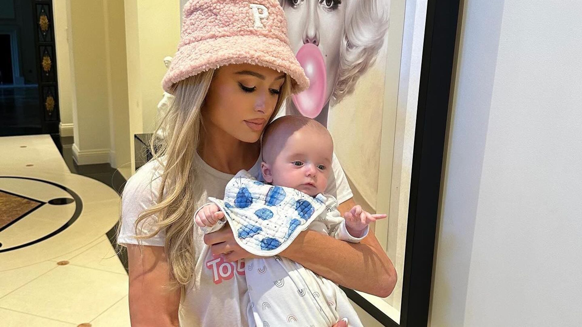 Paris Hilton celebra el primer cumpleaños de su pequeño Phoenix: ‘Cada día contigo es un regalo invaluable’