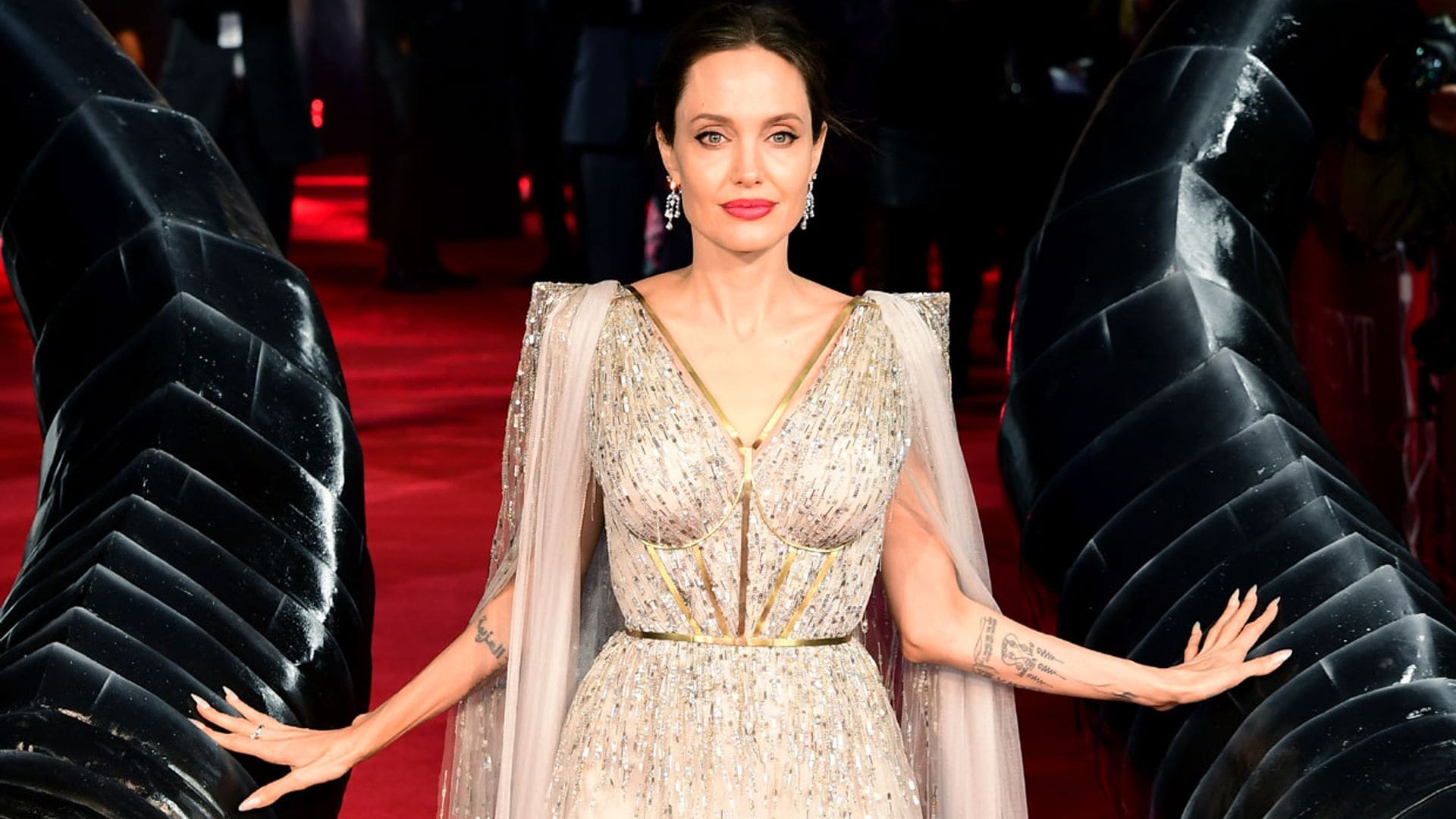 Repasamos los looks más curiosos de Angelina Jolie en su 46 cumpleaños