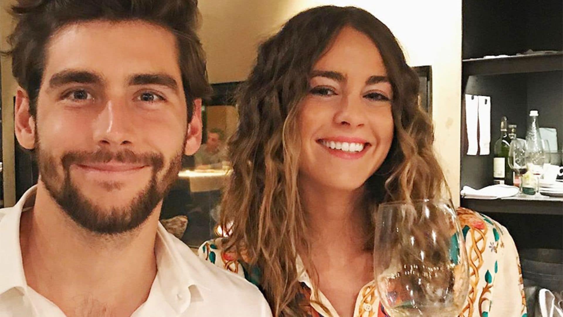 El cantante Álvaro Soler, que triunfó al lado de Jennifer López, confirma su relación con Sofia Ellar