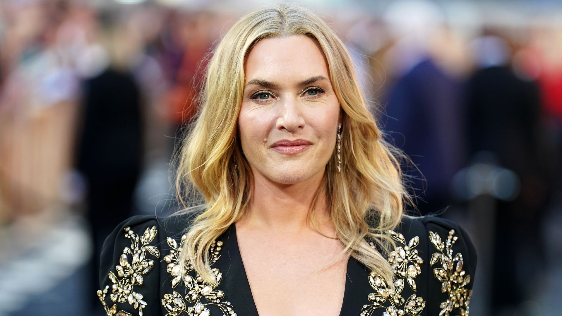 Los lookazos inolvidables de la exitosa actriz Kate Winslet en su gran día