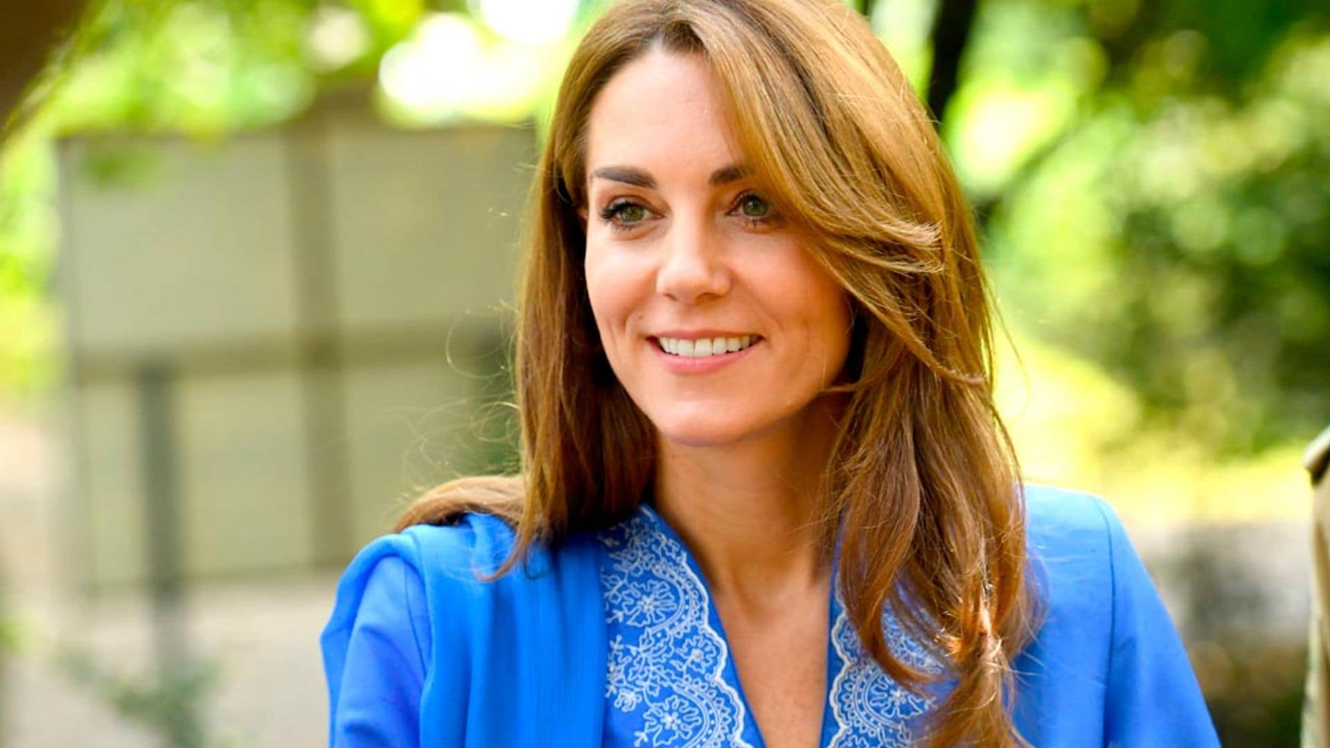 Ya puedes comprar la diadema que Kate Middleton llevó al bautizo de Archie