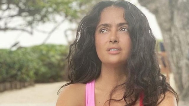 salma hayek bikini photo instagram pics