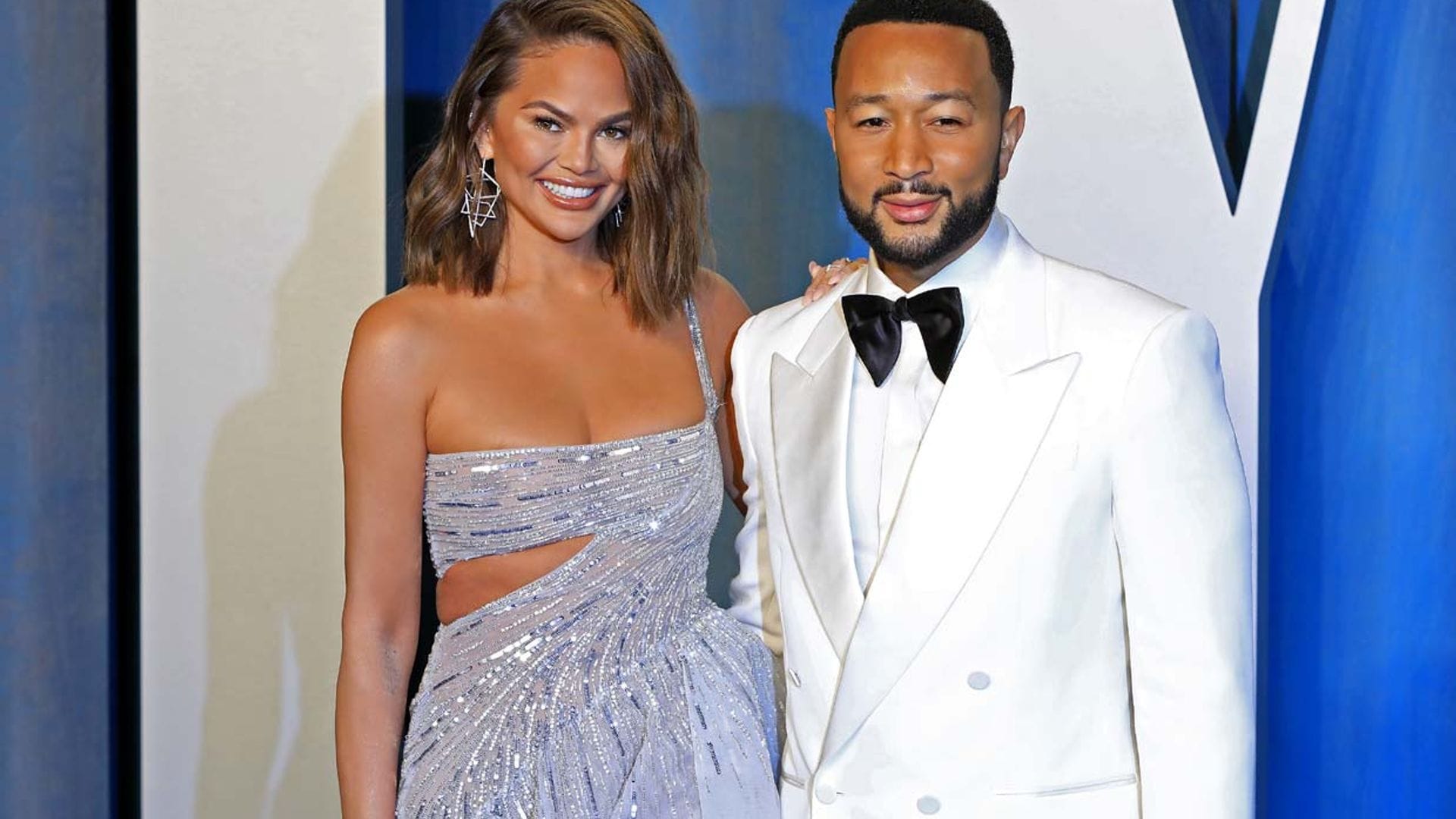 Chrissy Teigen anuncia que está embarazada dos años después de perder a su bebé