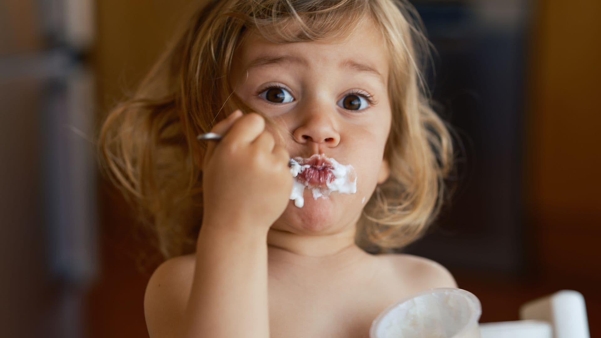 Probióticos infantiles: hablamos con una experta para que nos cuente qué son, cuándo tomarlos y cuáles son los más recomendados