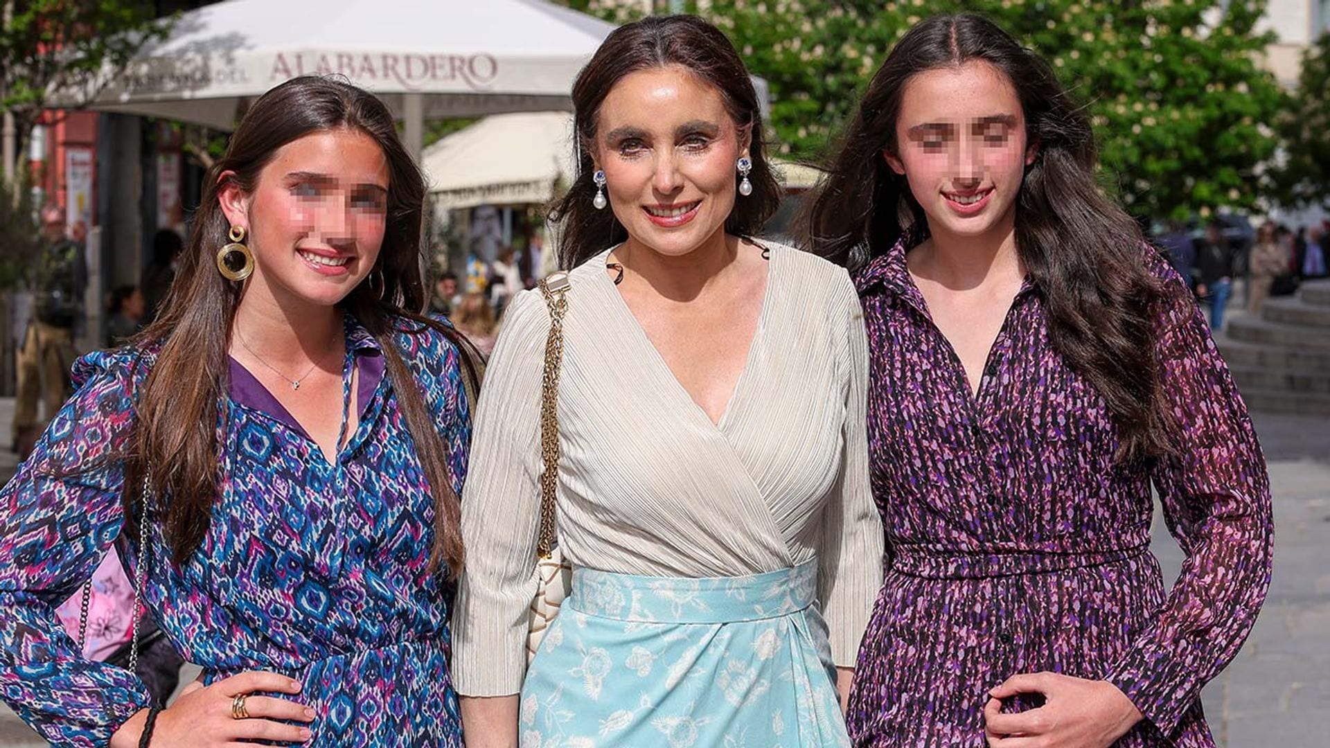 Paloma Segrelles presume de sus hijas y cuenta si se parecen a ella en una tarde de ópera en Madrid