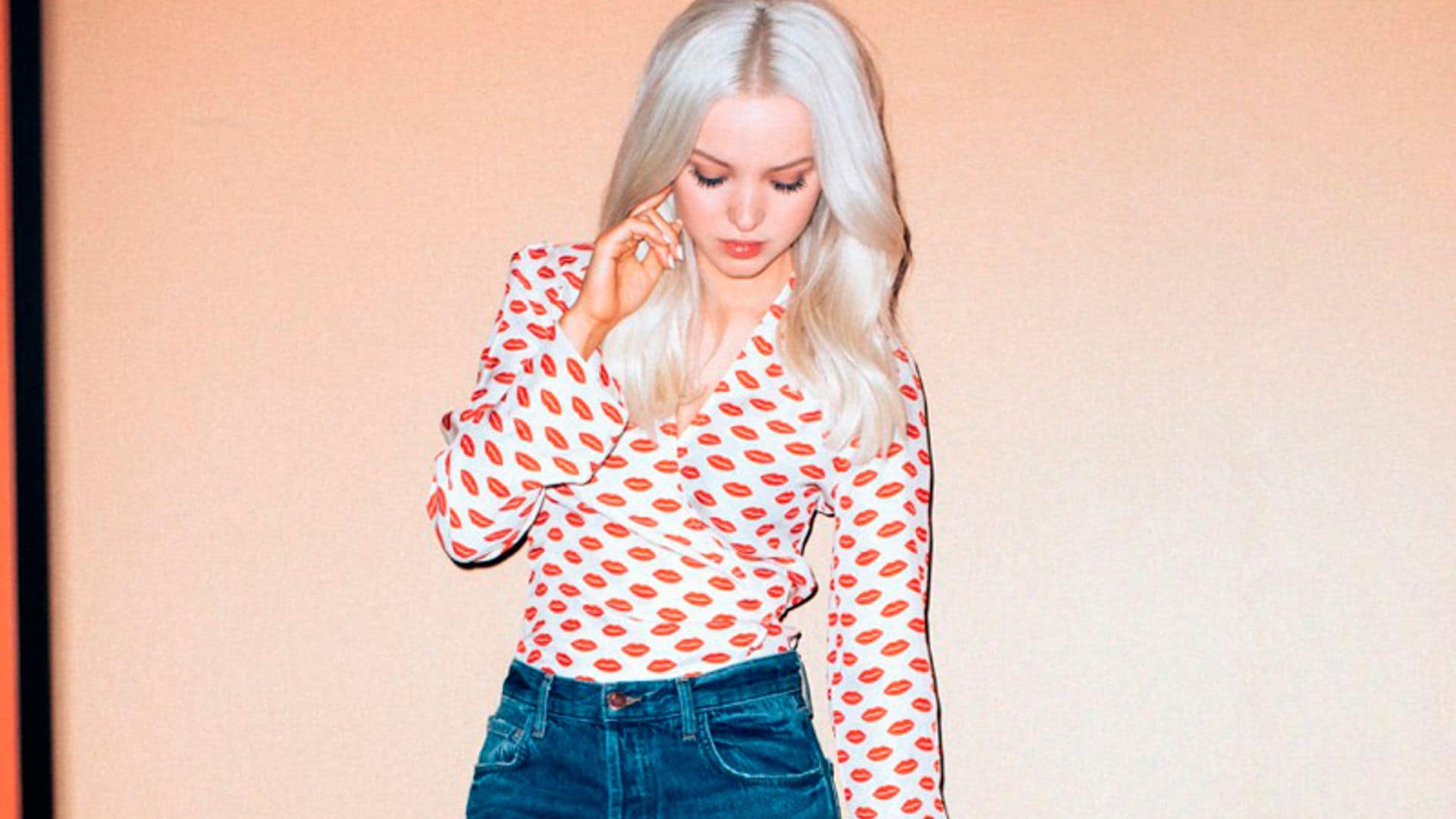 Dove Cameron se adelanta con la prenda que conquistará la próxima primavera