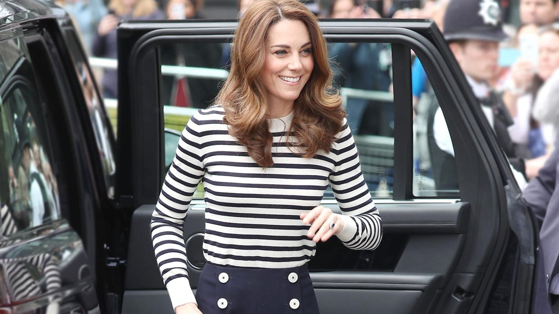 De 8 euros, con estilo marinero... Los 5 pantalones de Kate Middleton que hacen tipazo