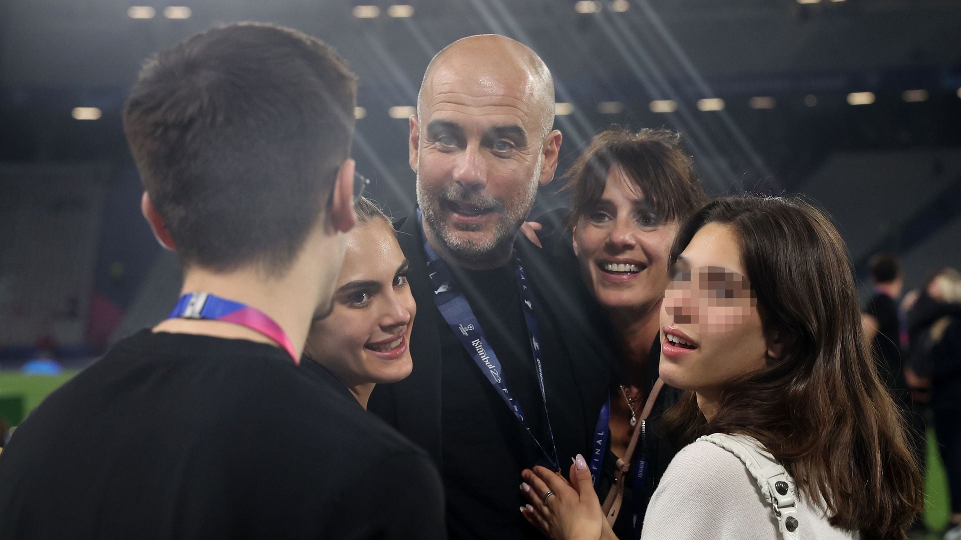 Así son la mujer y los tres hijos de Pep Guardiola, su gran apoyo en uno de los momentos más duros de su carrera