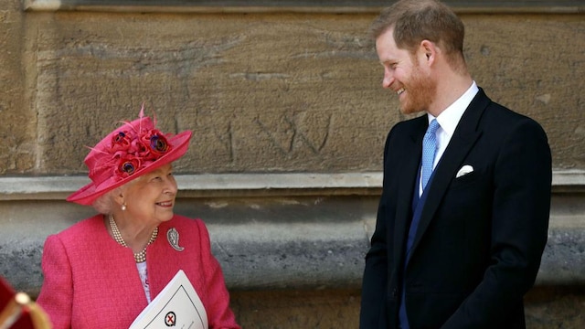 pr ncipe harry y la reina isabel ii