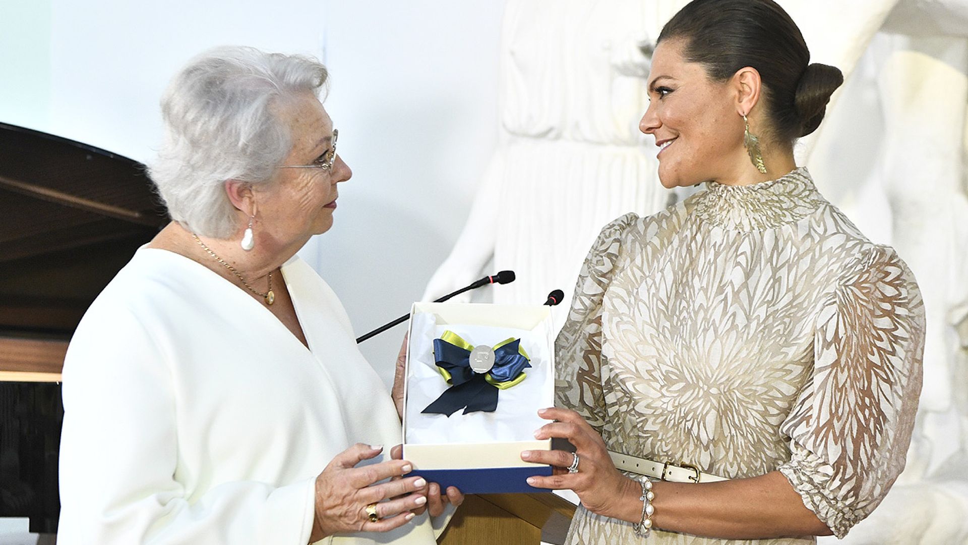 Victoria de Suecia, premiada como la mujer sueca del año